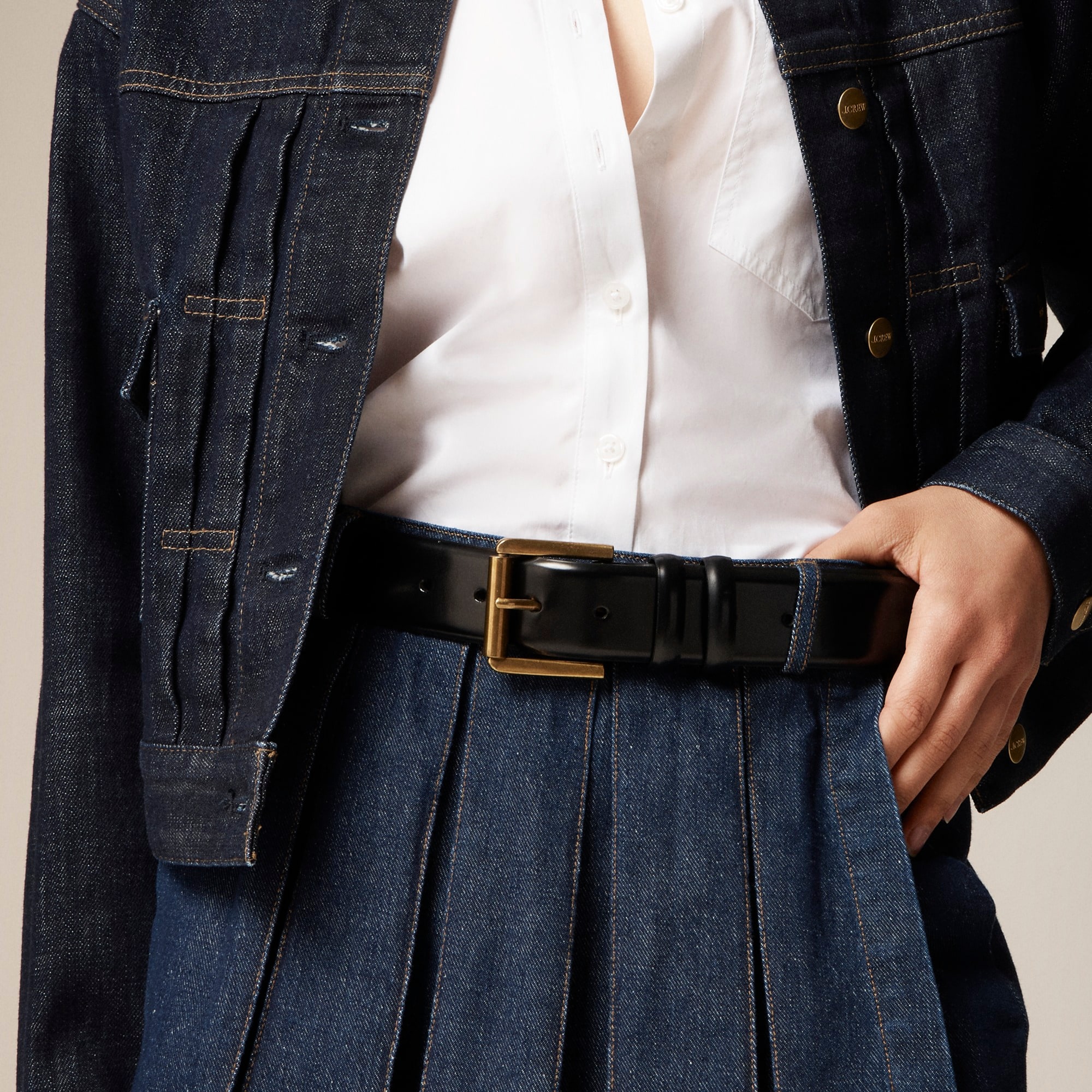 Wide belt in spazzolato leather