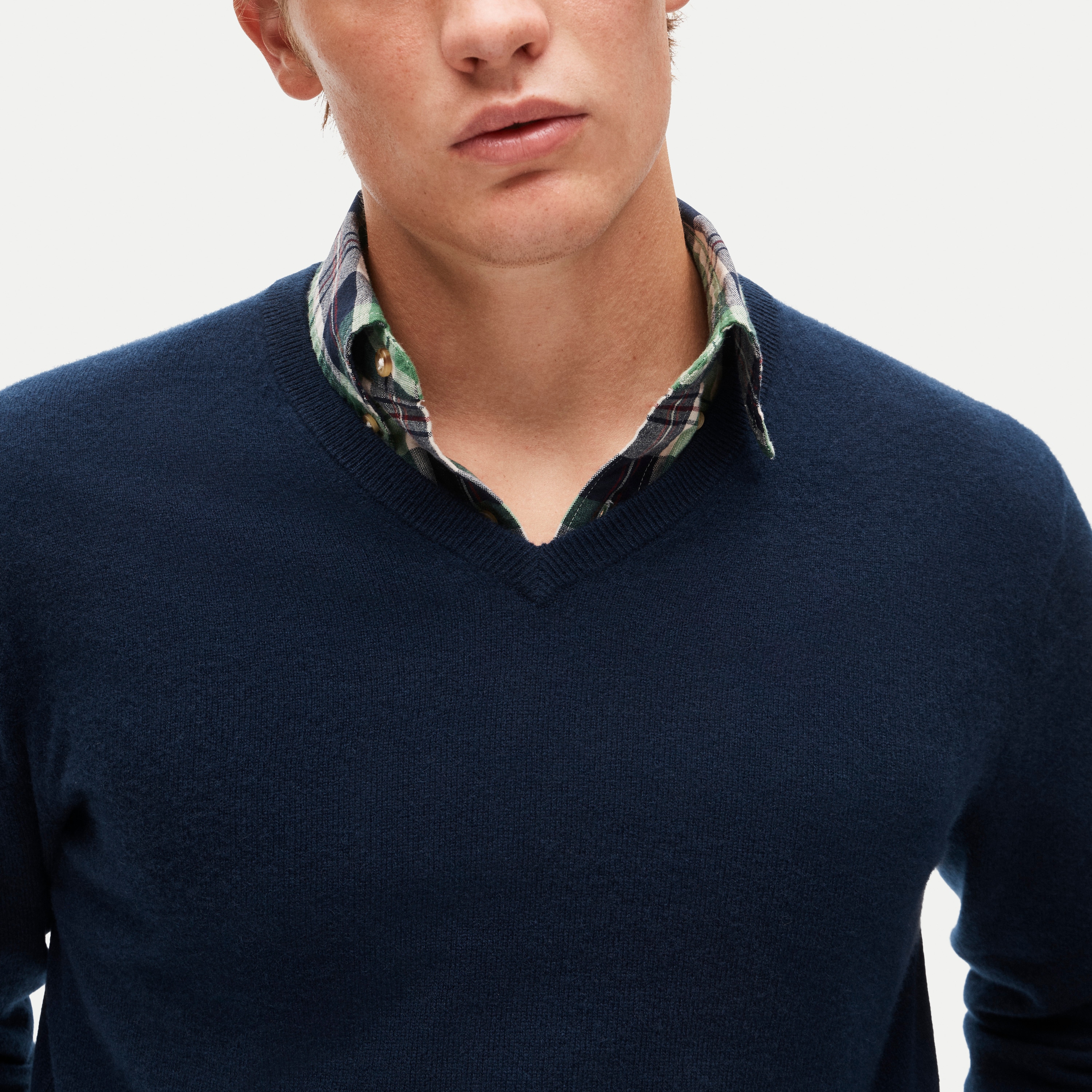 Cashmere V-neck sweater - thumbnail 2