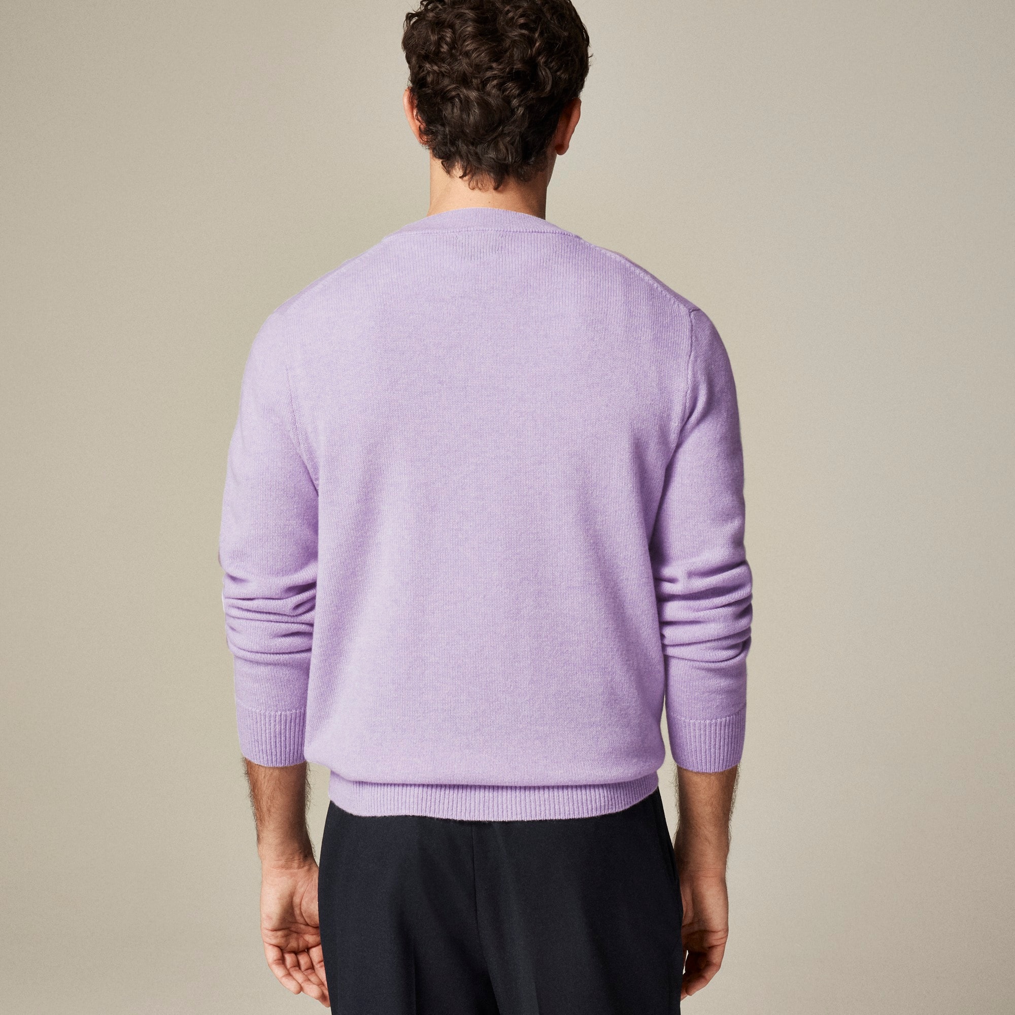 Midweight cashmere crewneck sweater