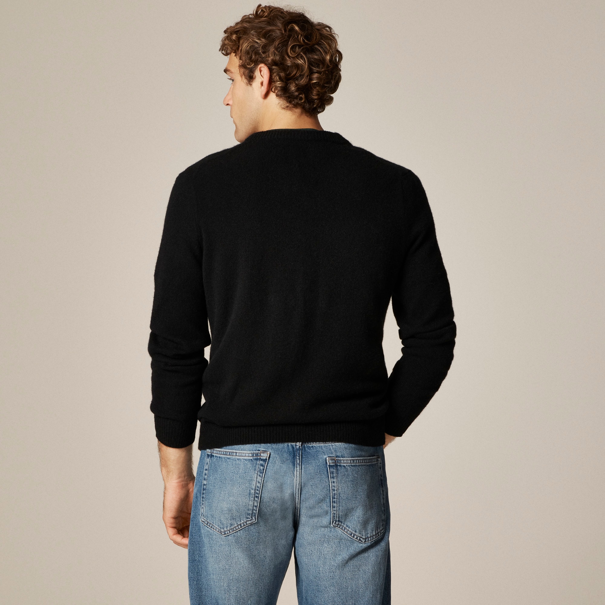 Relaxed midweight cashmere V-neck sweater