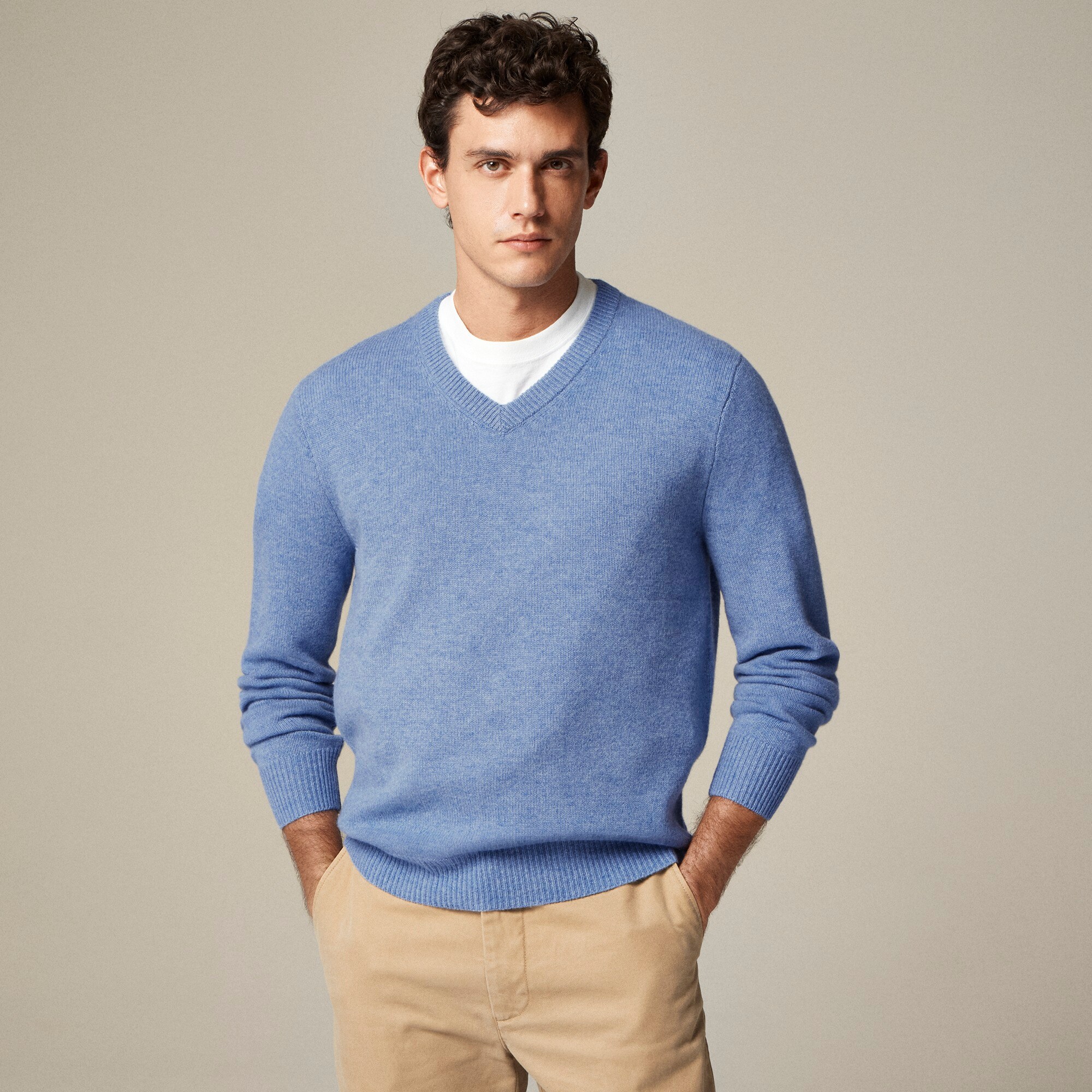 mens Relaxed midweight cashmere V-neck sweater