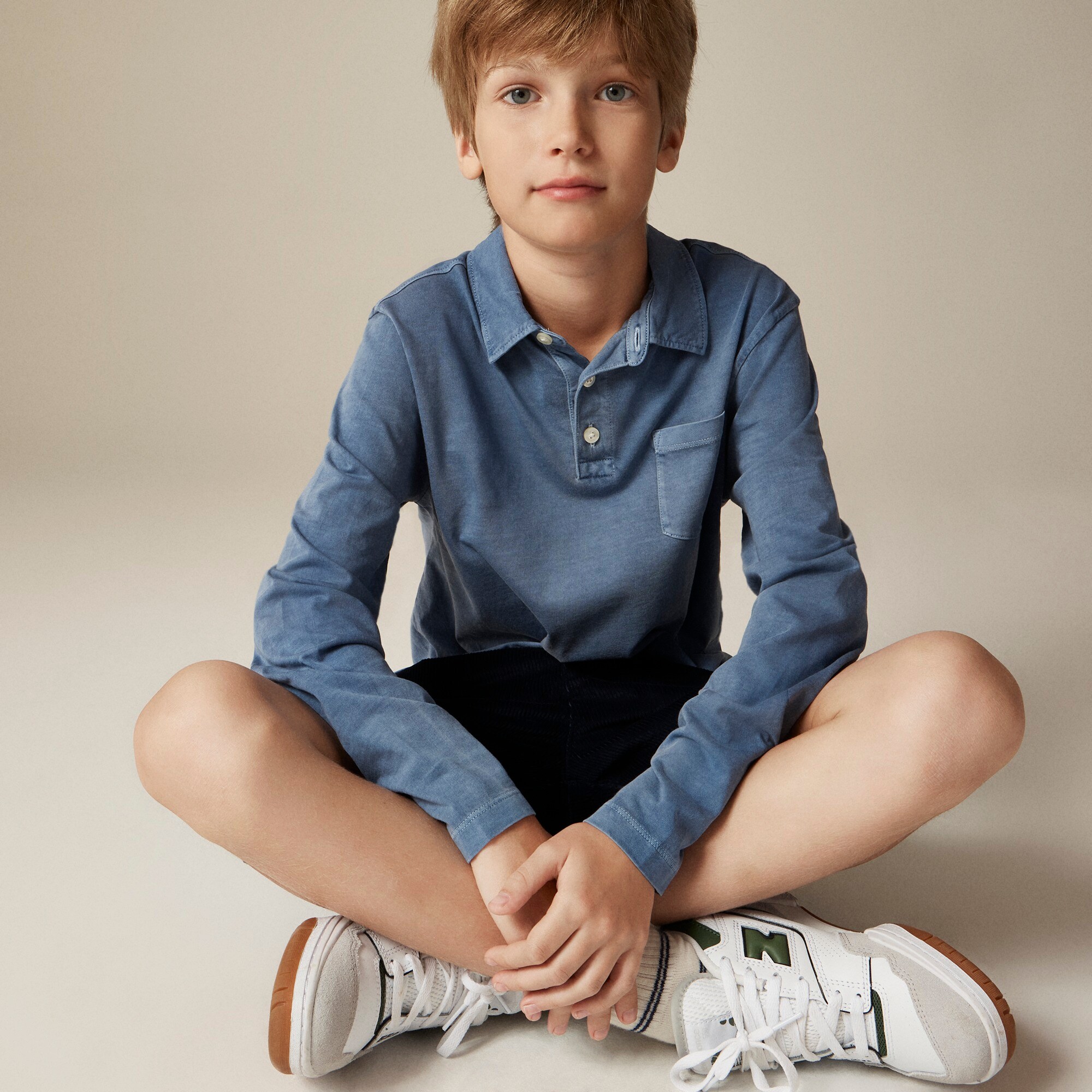  Kids' garment-dyed long-sleeve polo shirt in broken-in-jersey