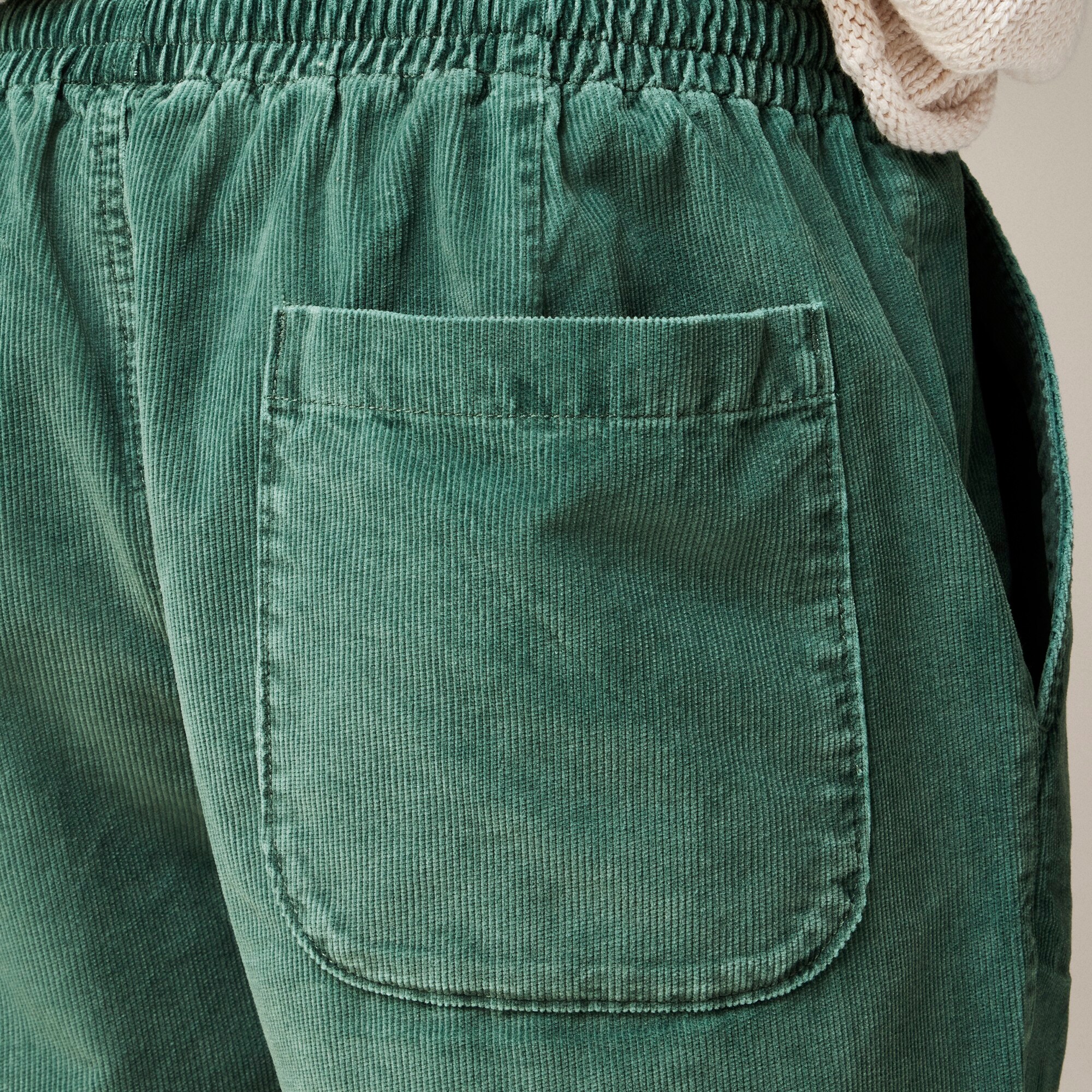 6" corduroy dock short