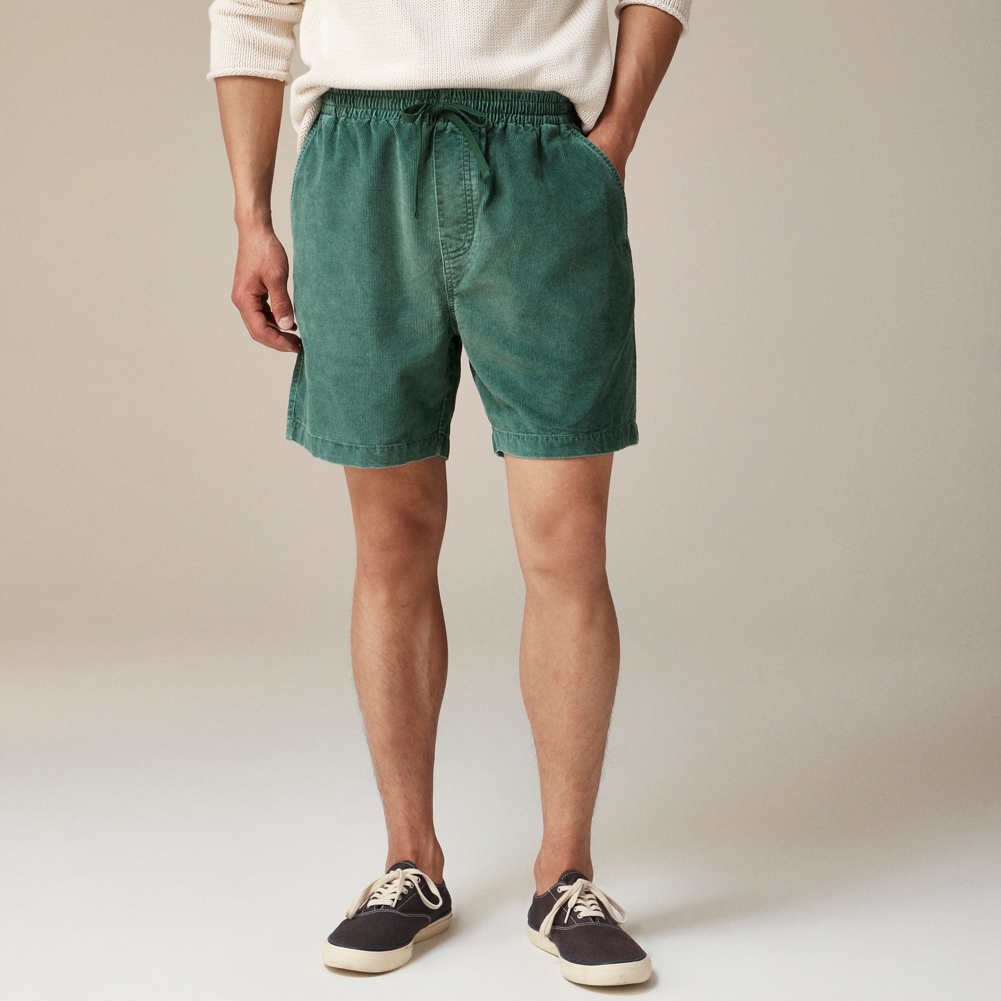  6&quot; corduroy dock short