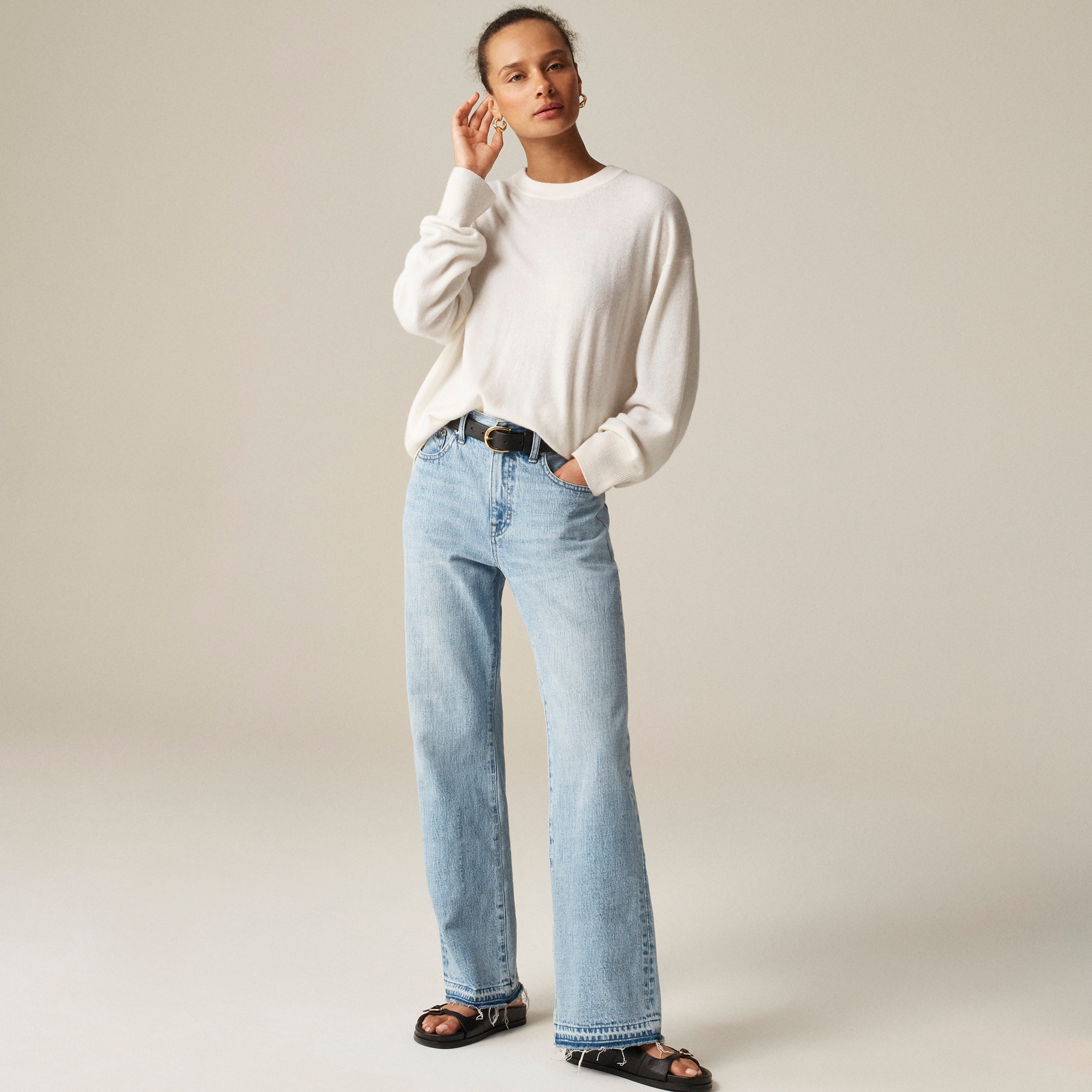 Cashmere relaxed crewneck sweater