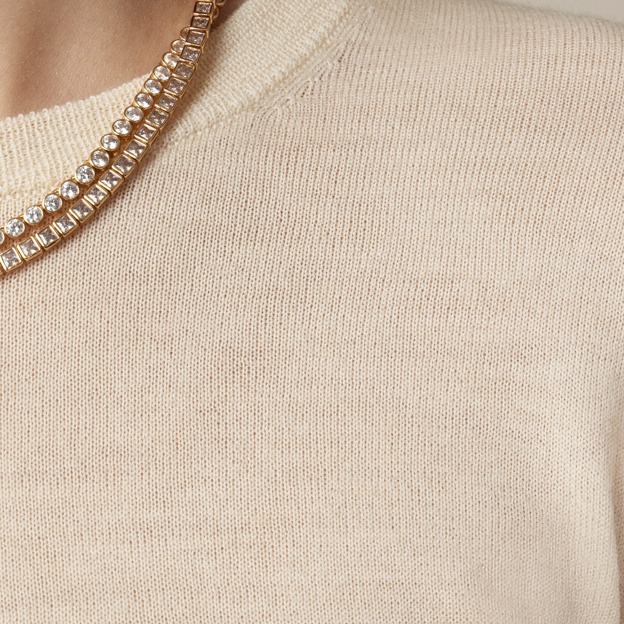 Carolyn fitted crewneck sweater in merino wool