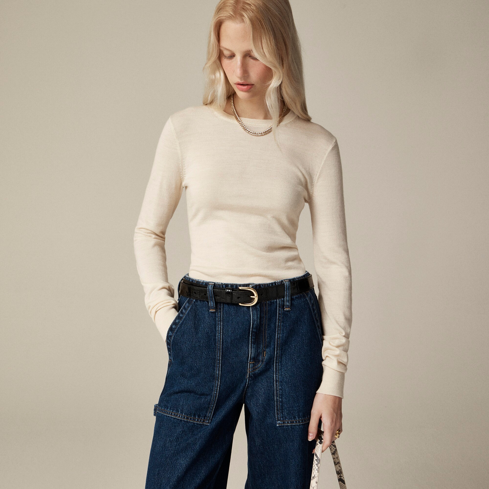  Carolyn fitted crewneck sweater in merino wool
