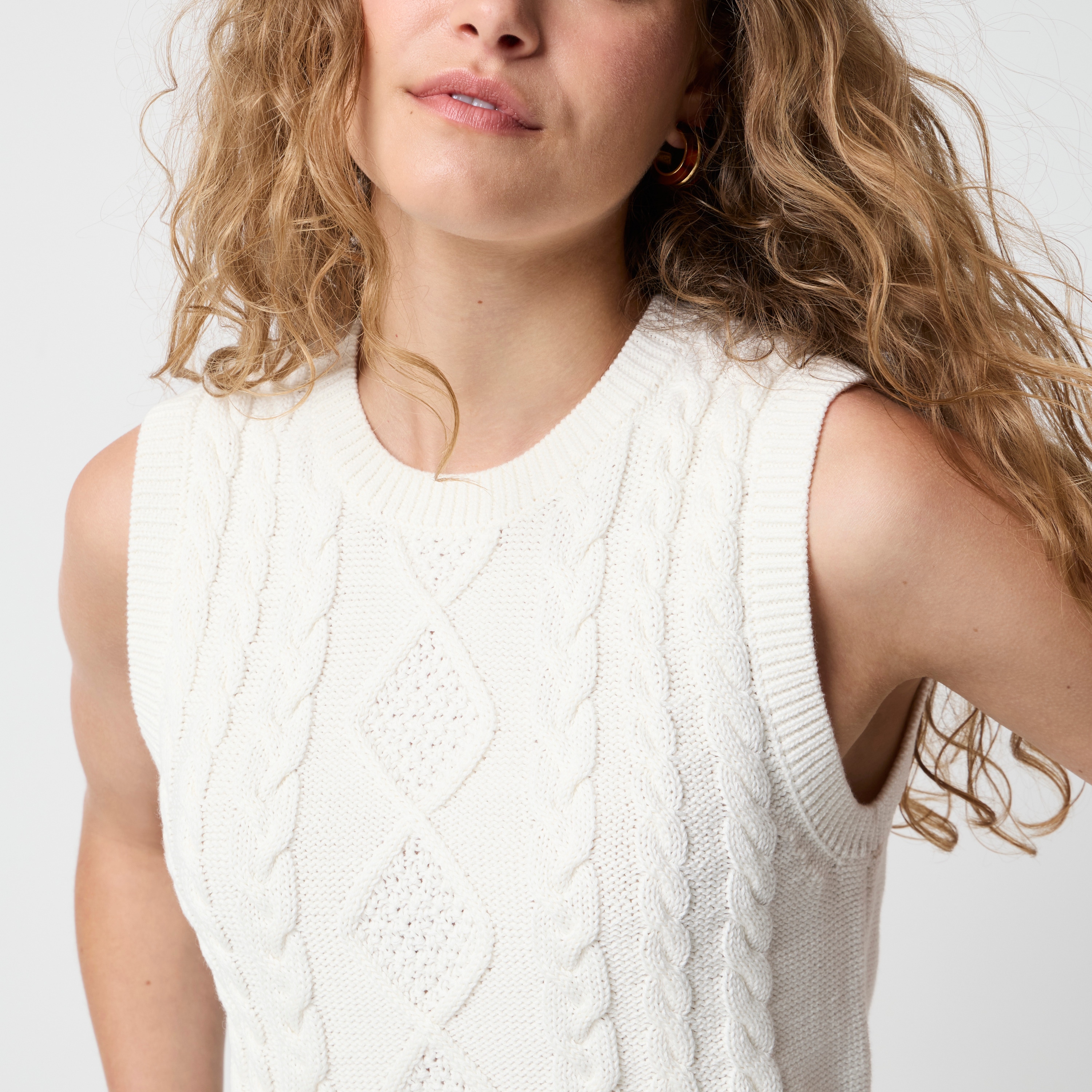 Cable-knit sweater-vest
