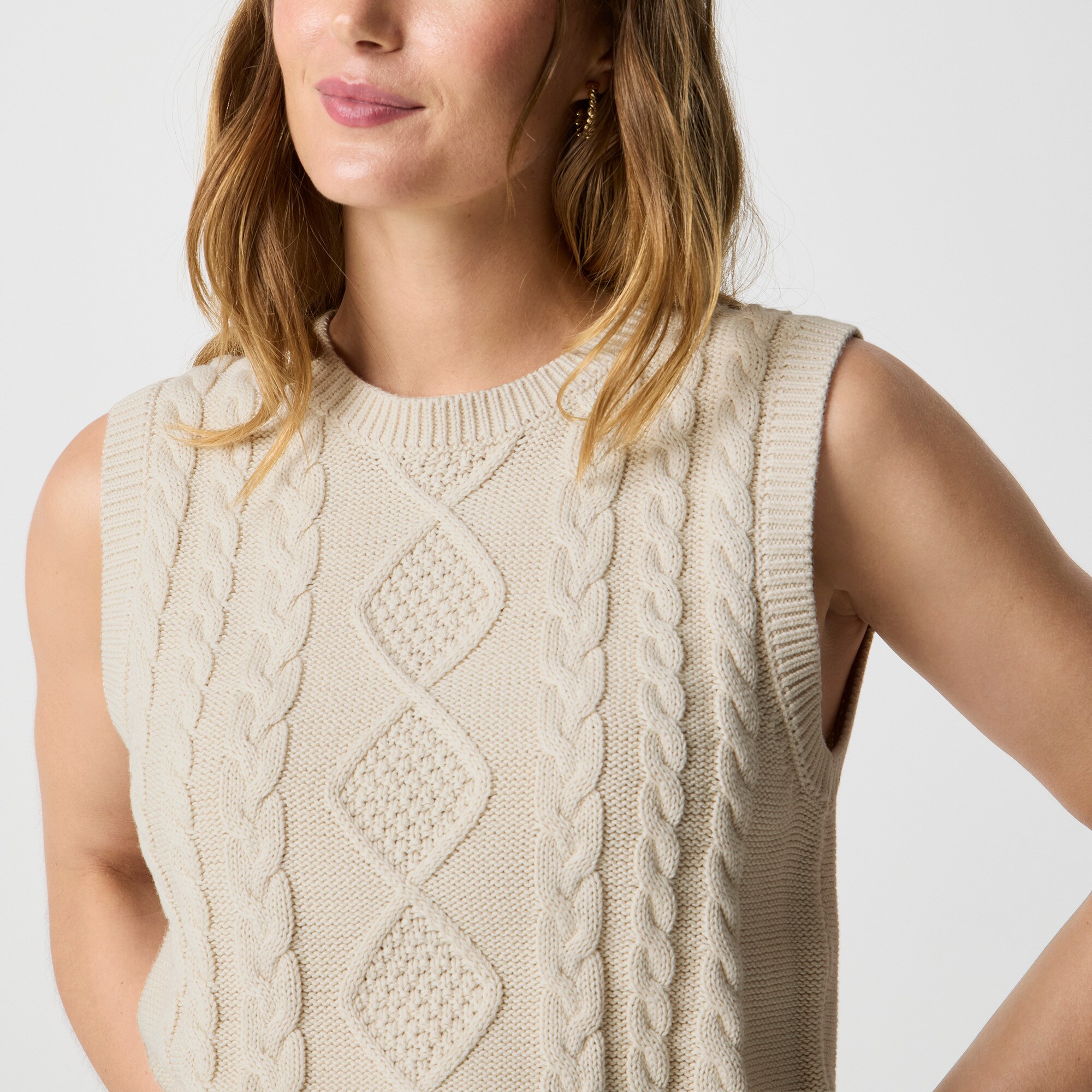 Cable-knit sweater-vest