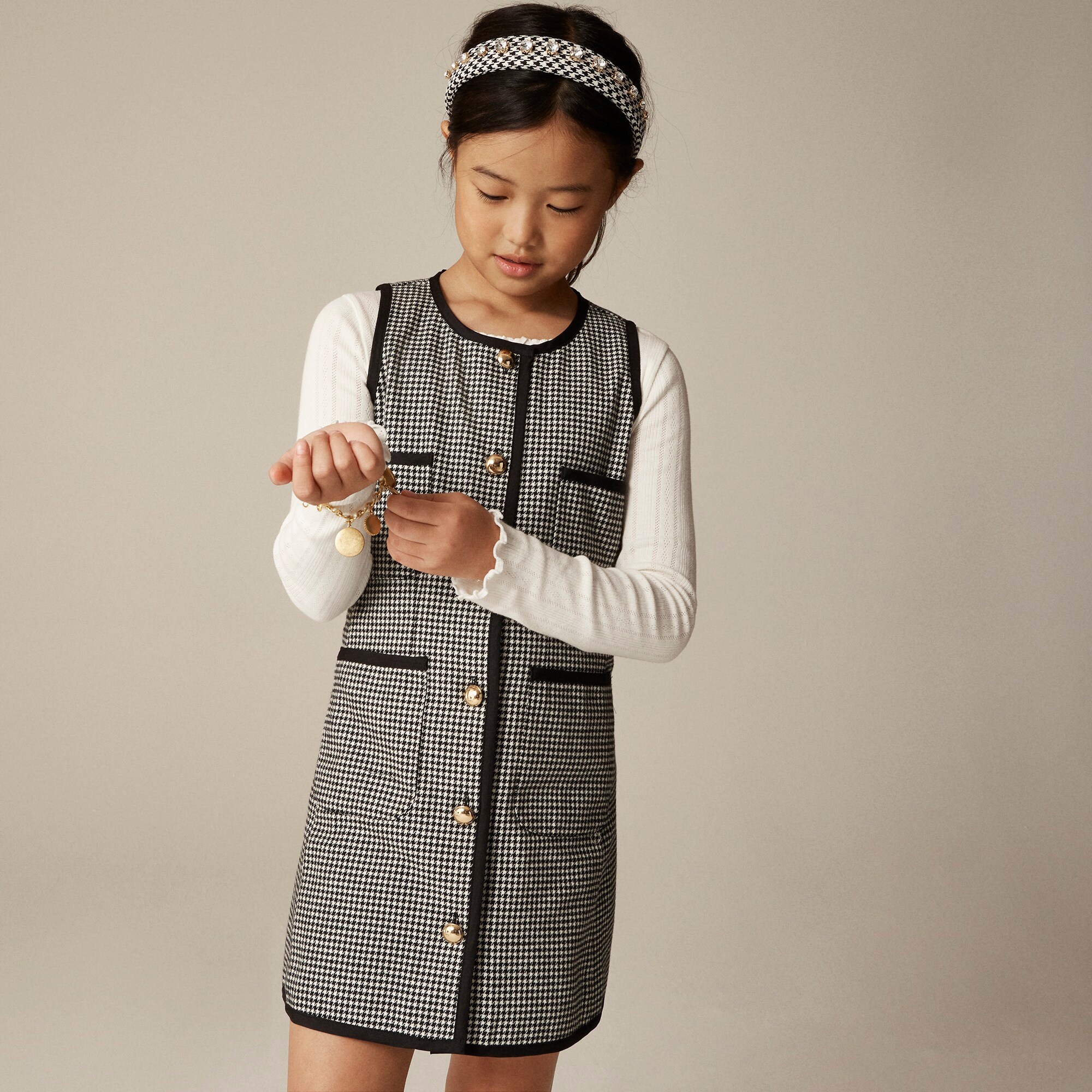 Girls' patch-pocket dress in houndstooth