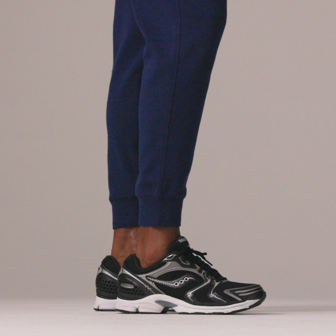 Saucony&reg; ProGrid Triumph 4 sneakers