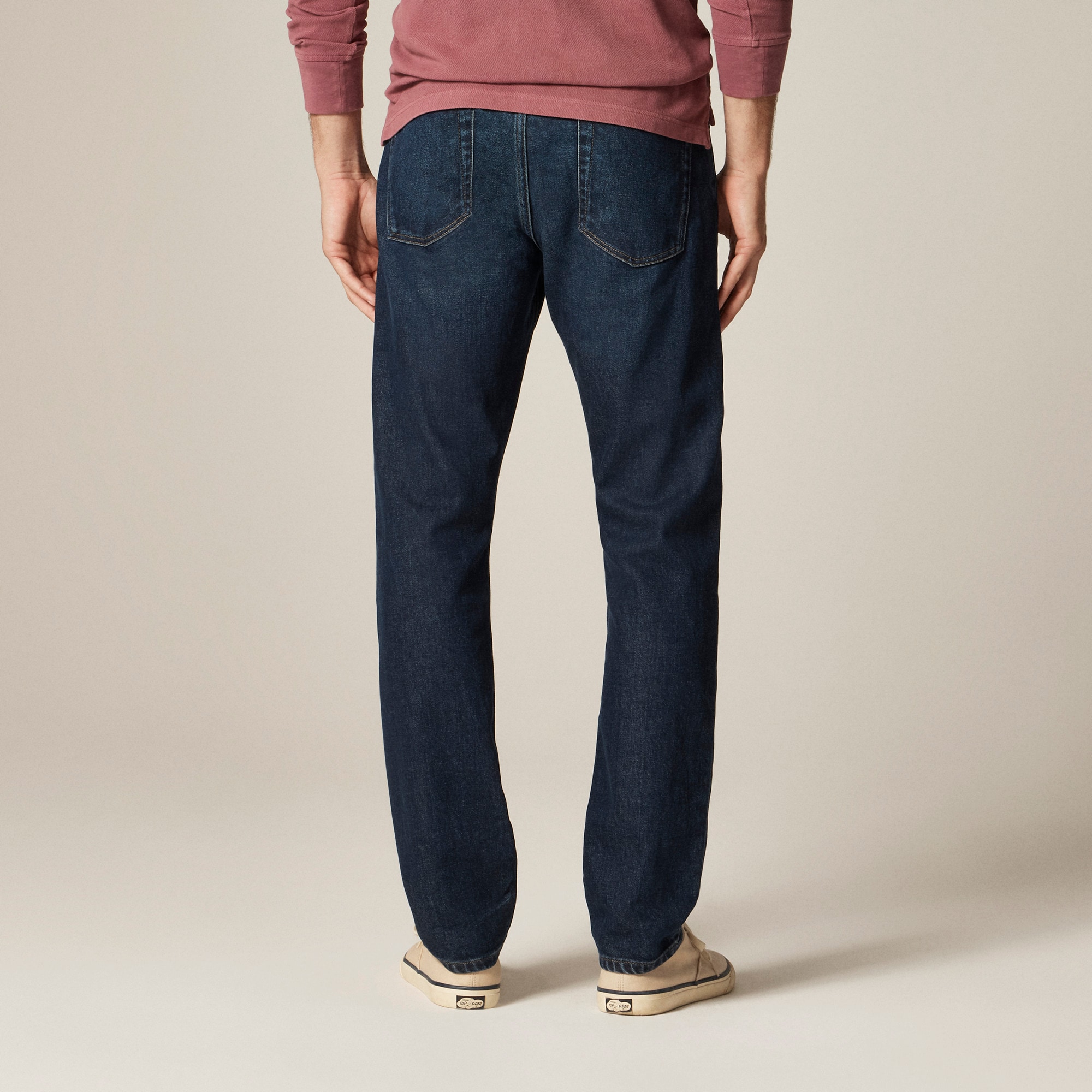 484 Slim-fit stretch jean in one-year wash