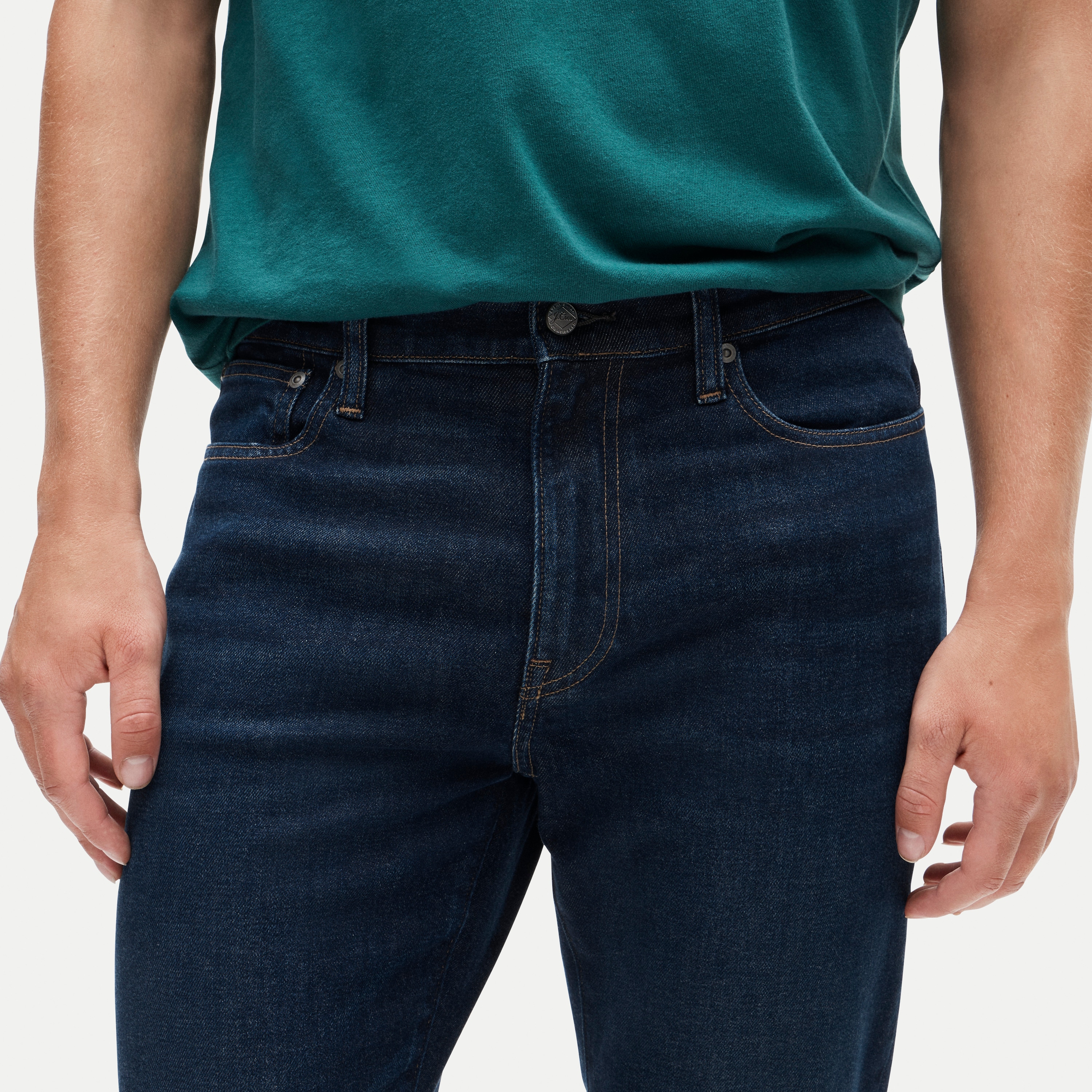 1040 Athletic Tapered-fit stretch jean in one-year wash
