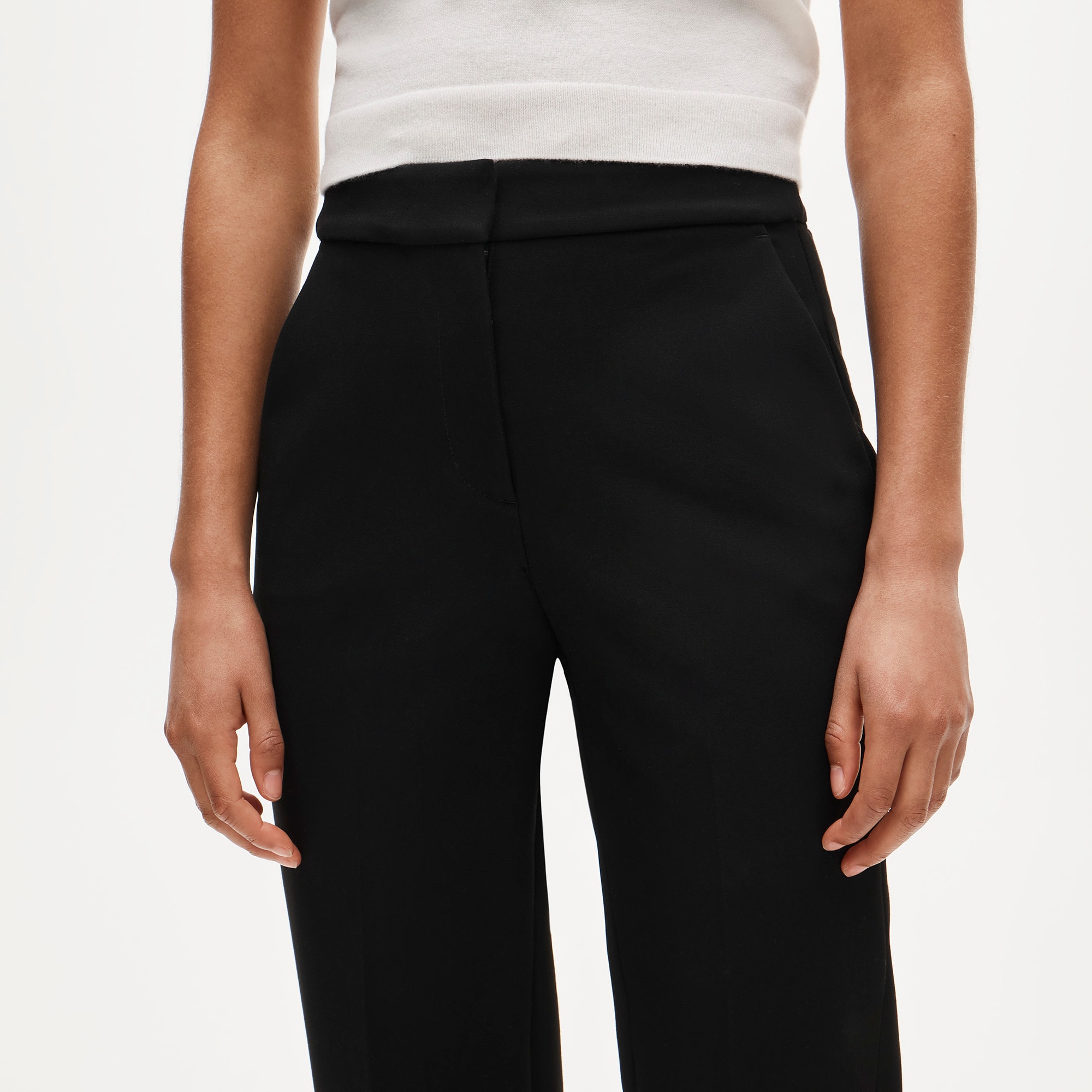 Kate straight-leg pant in four-season stretch