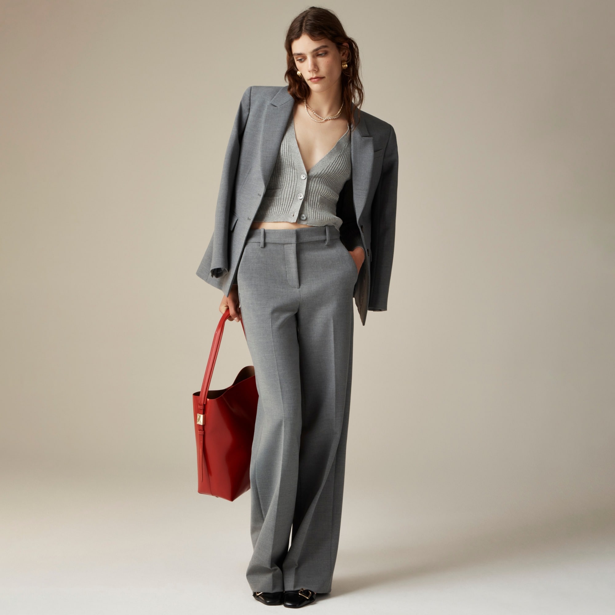 Wide-leg trouser in four-season stretch