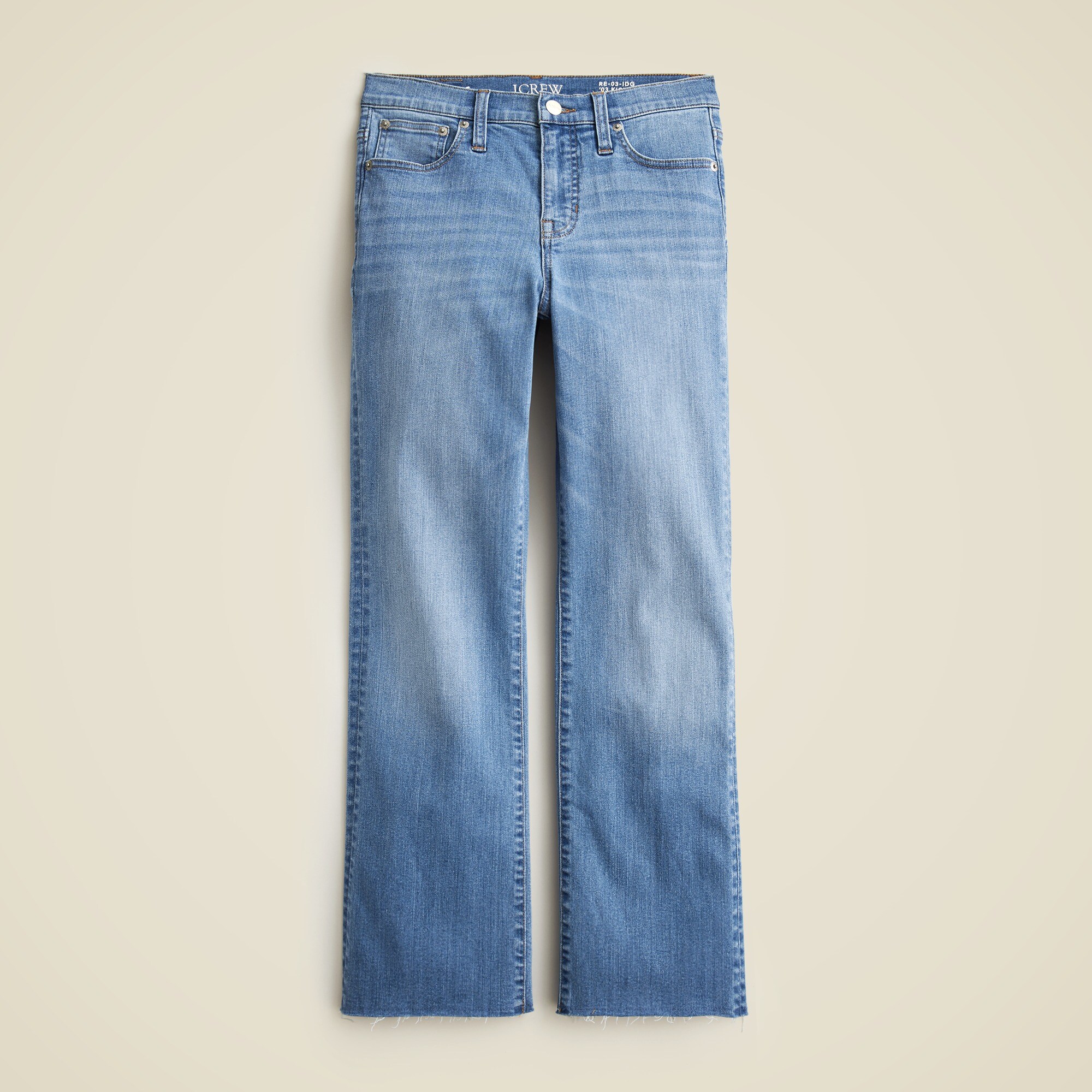 Mid-rise cropped kickout jean in 2003 super-stretch