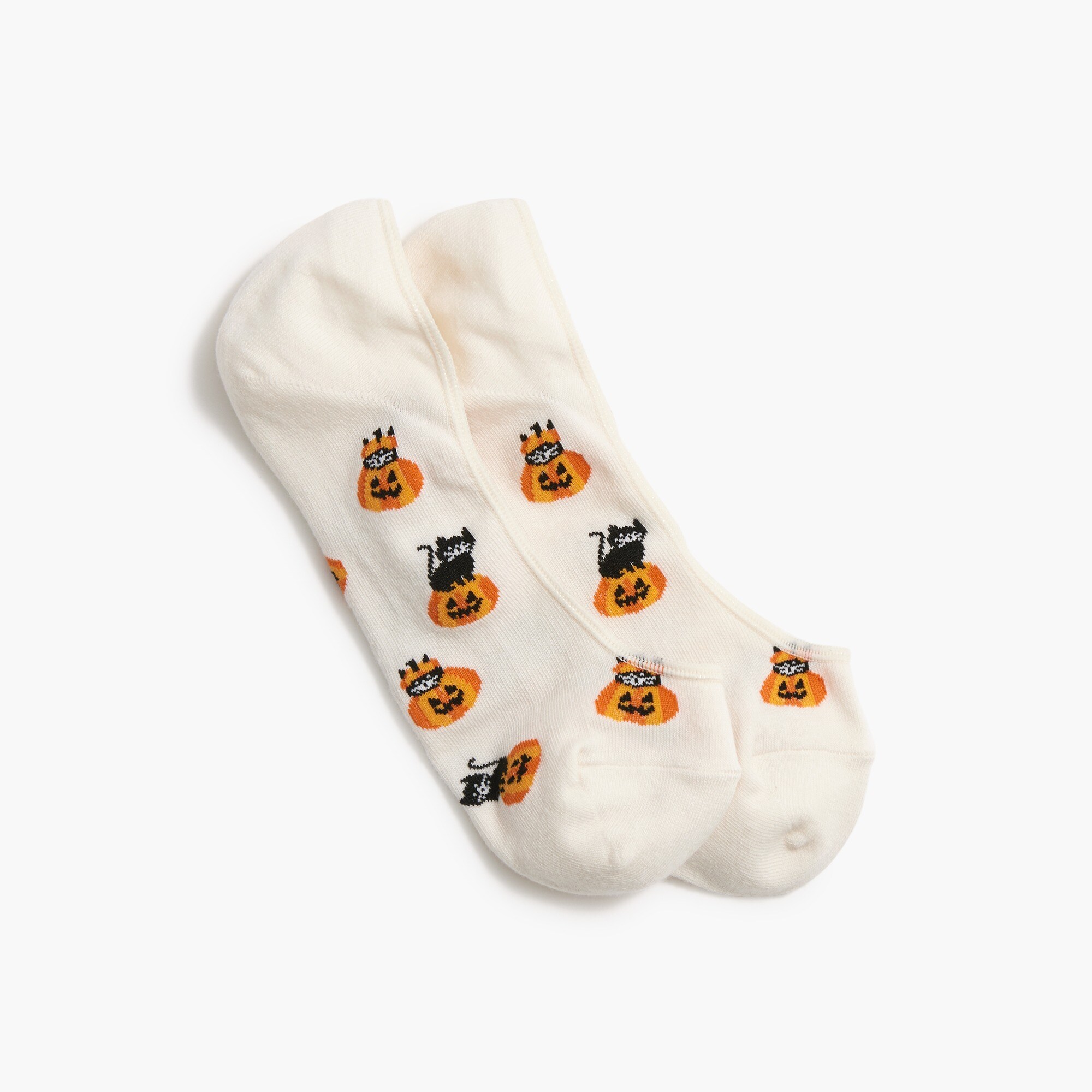 Black cat and pumpkins no-show socks