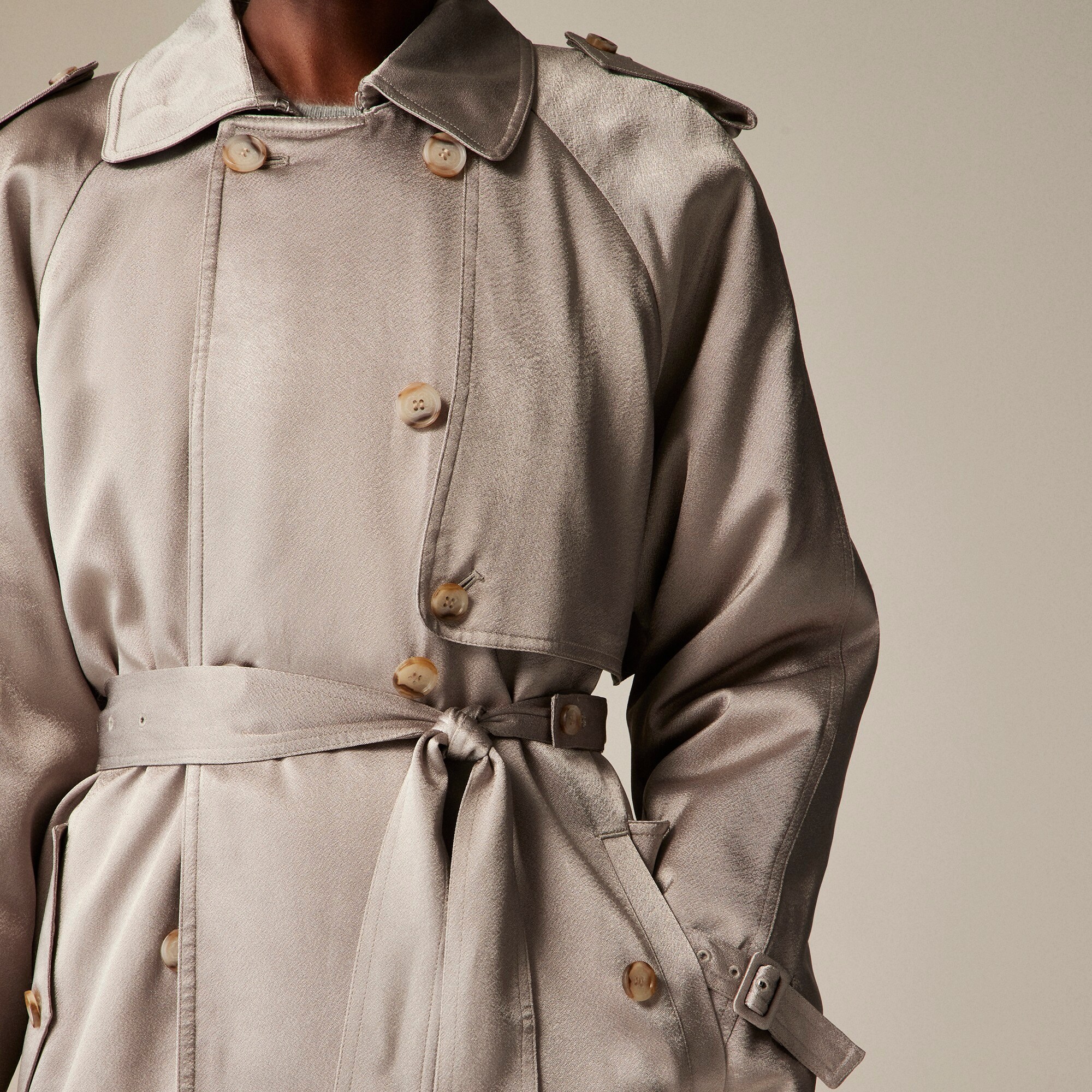 Relaxed trench coat in satin crepe