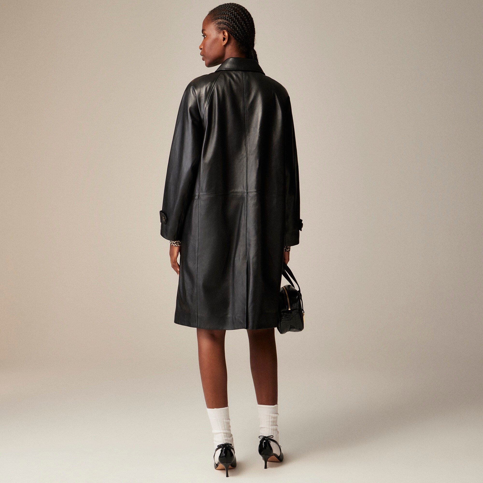 Collection trench coat in leather - image 4