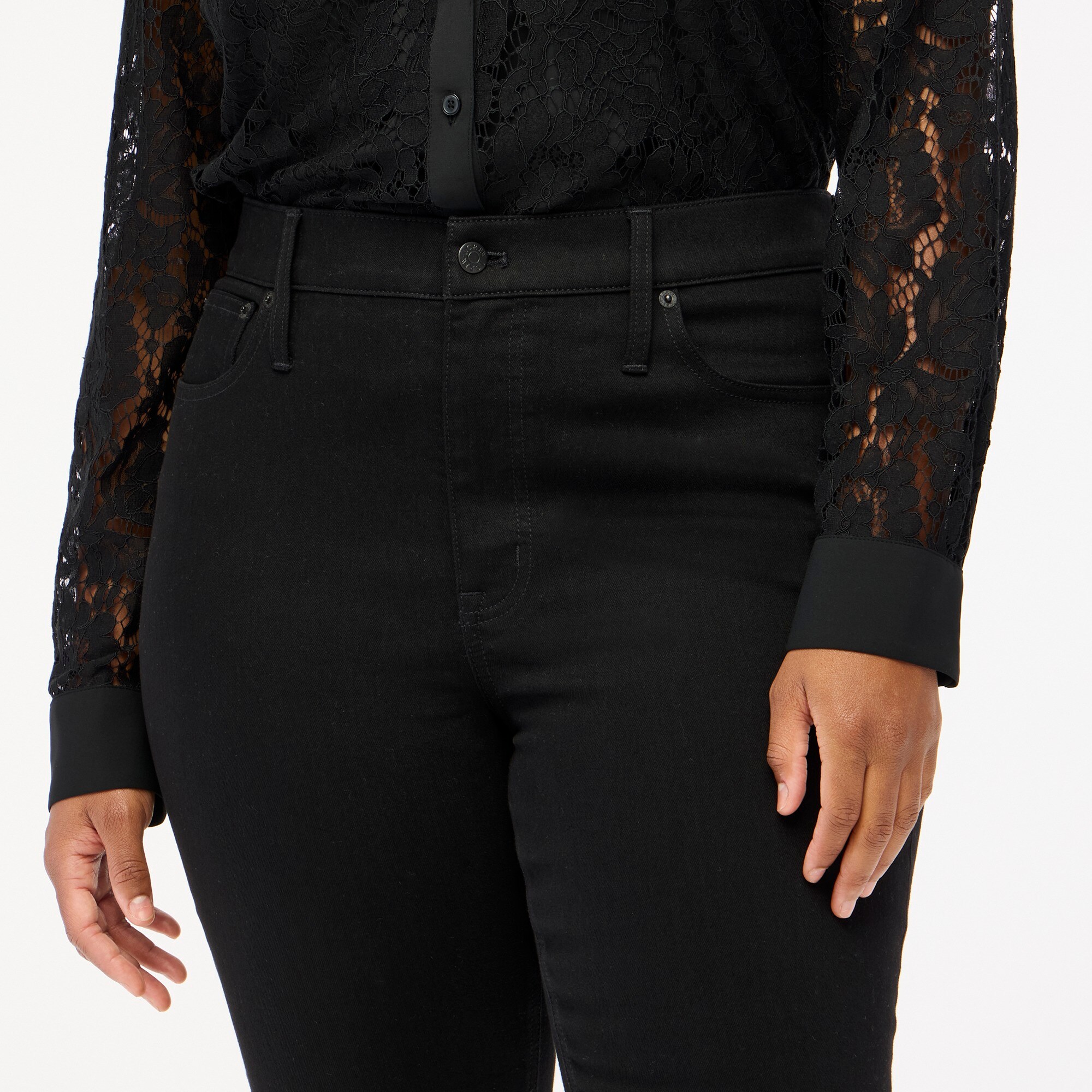 Curvy mid-rise flare crop jean in signature stretch