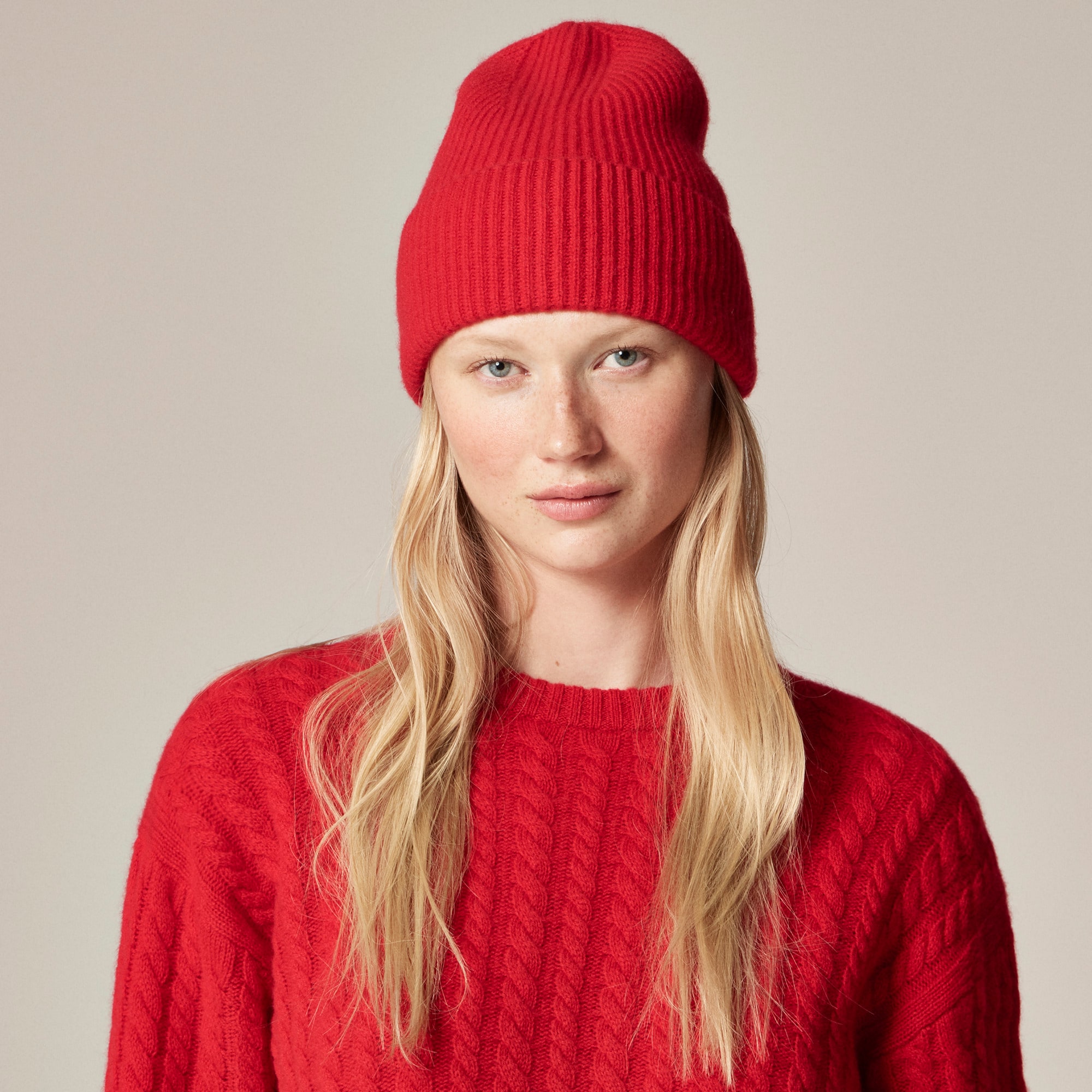 Ribbed cashmere beanie