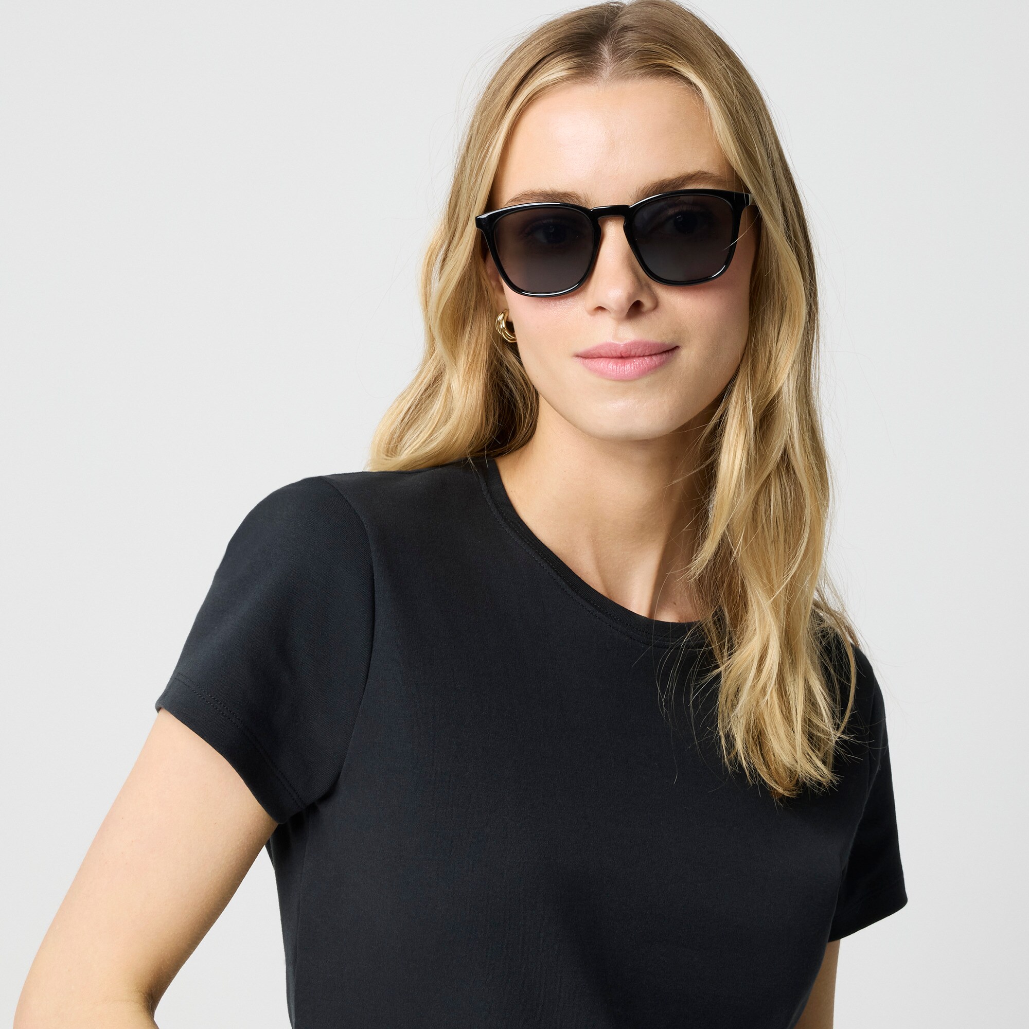 Essential short-sleeve crewneck tee