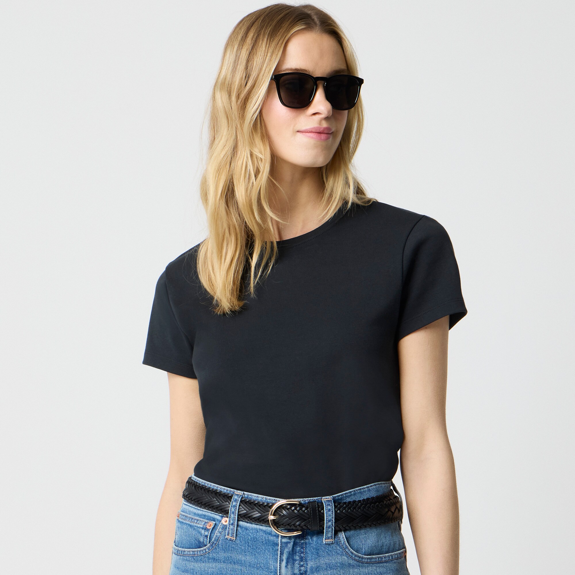 Essential short-sleeve crewneck tee
