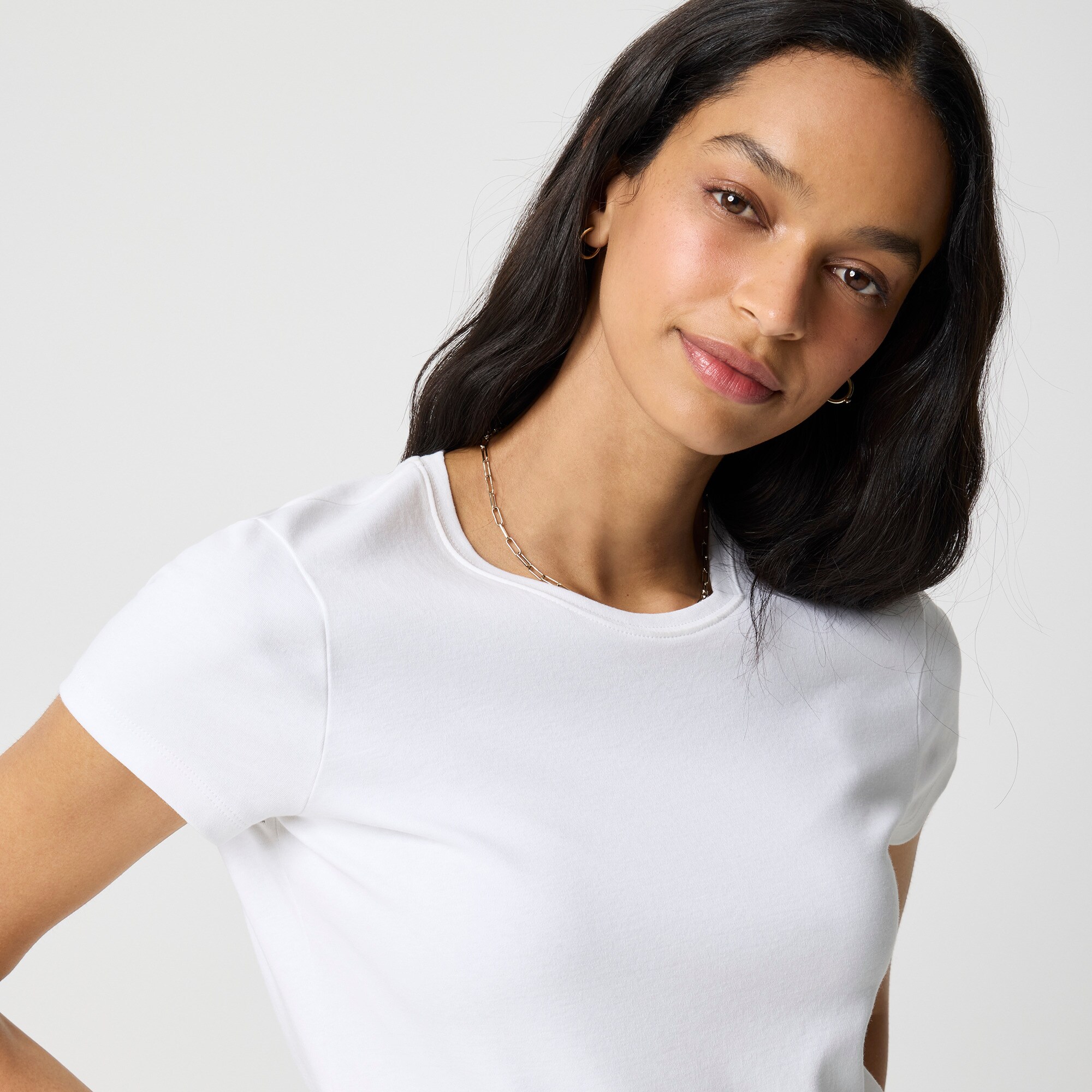 Essential short-sleeve crewneck tee