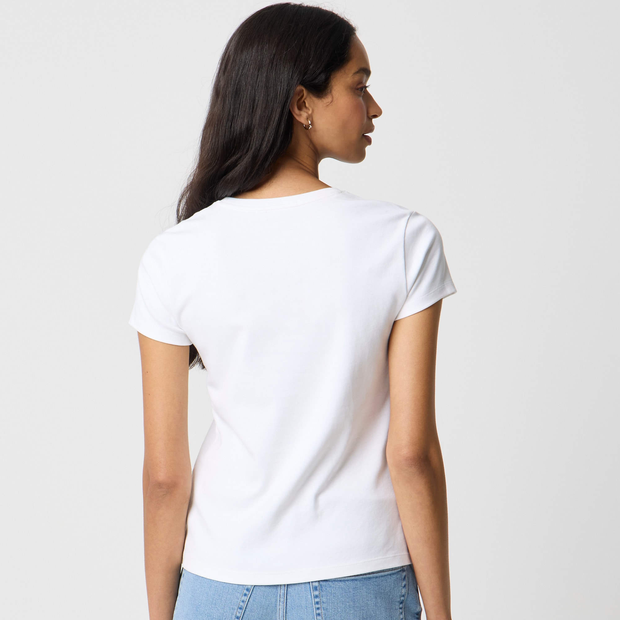 Essential short-sleeve crewneck tee