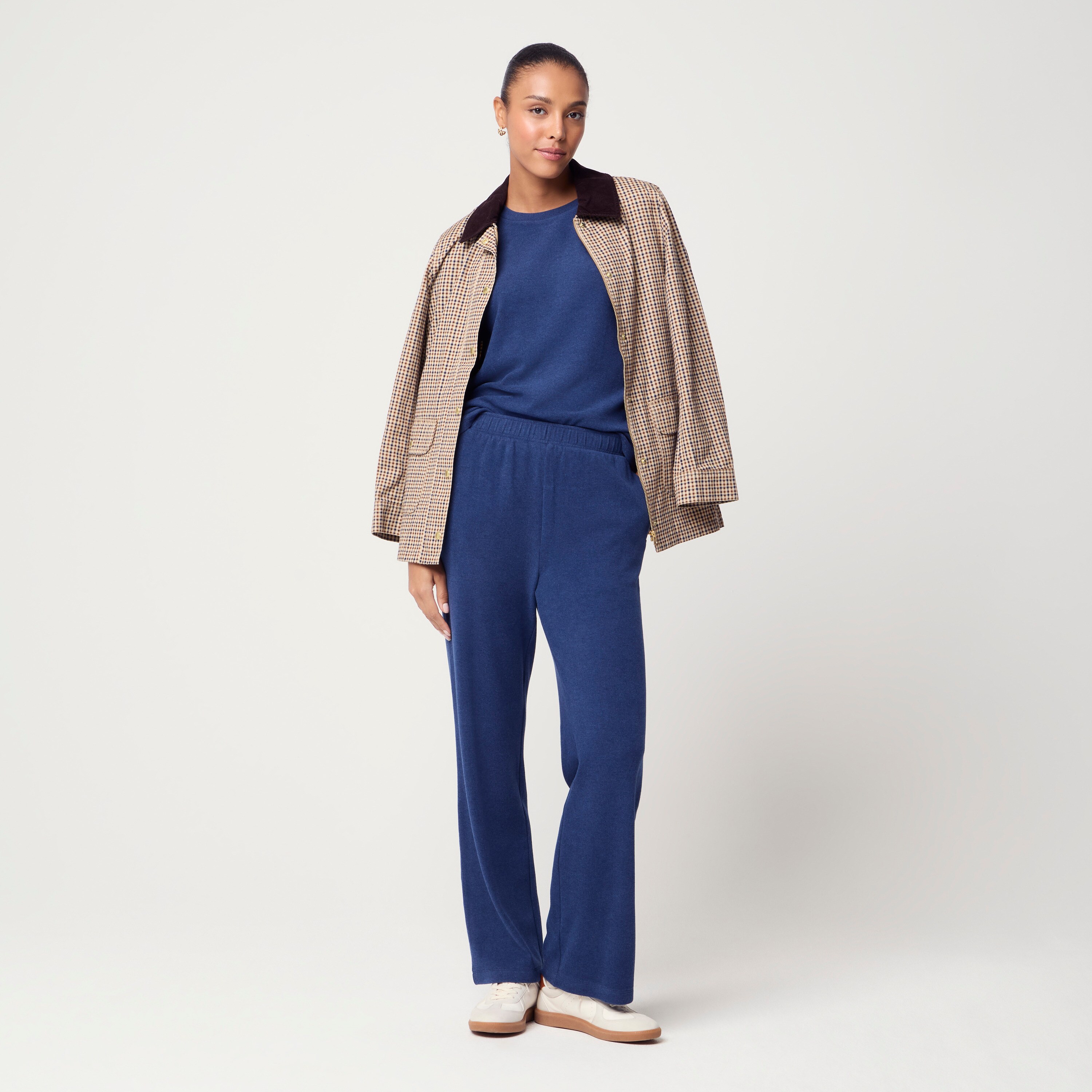 Straight-leg sweatpant in cloudspun yarn