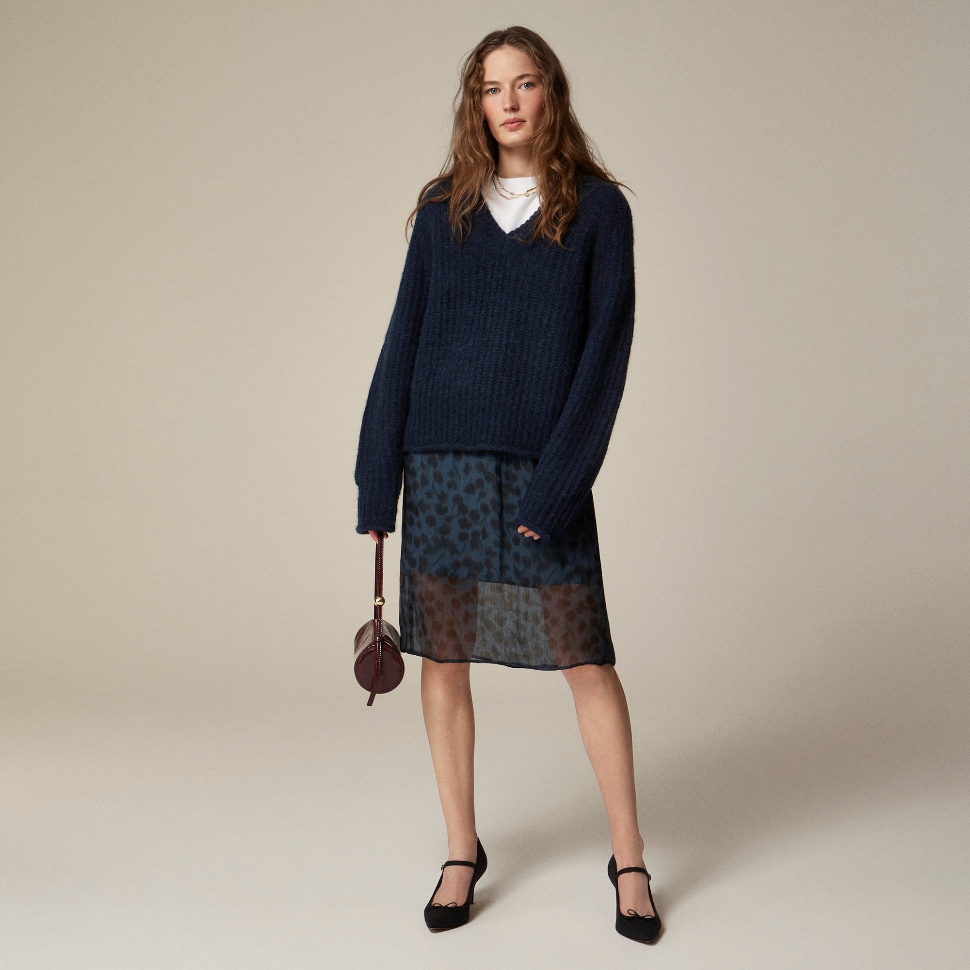 Ribbed V-neck sweater in wool blend
