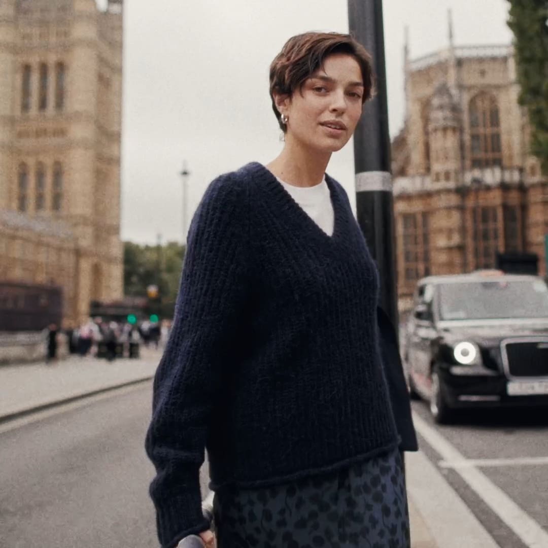 Ribbed V-neck sweater in wool blend
