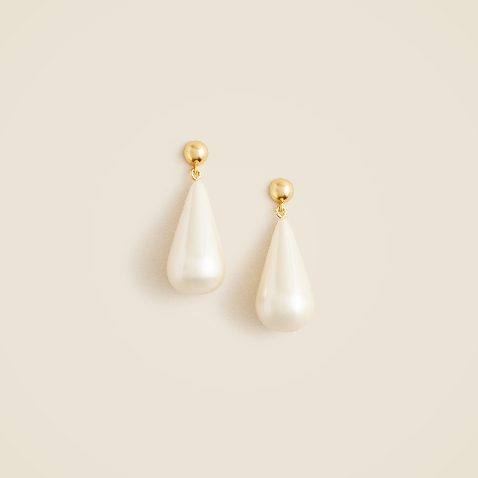 Teardrop pearl earrings