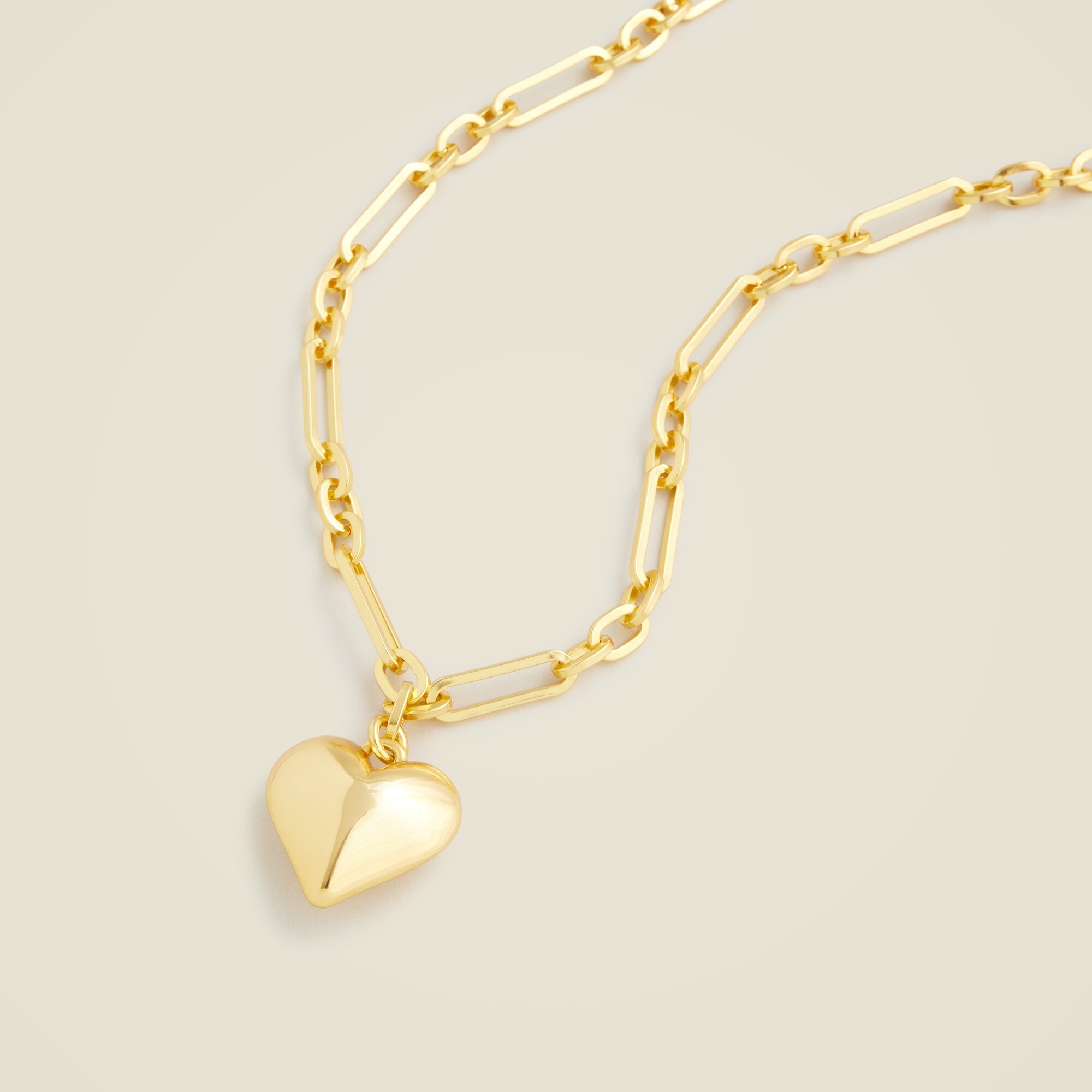 Heart pendant necklace