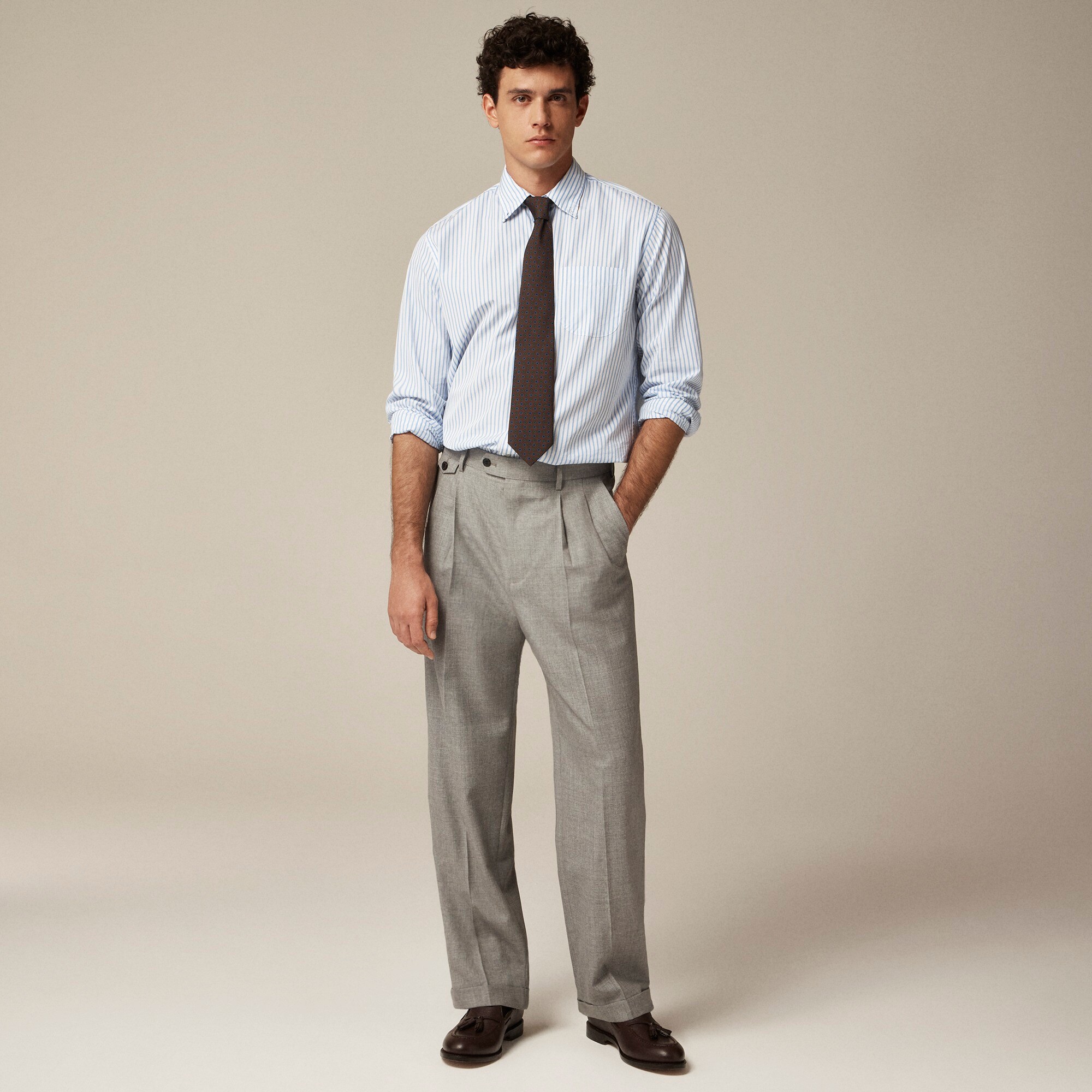 Relaxed-fit double-pleated trouser in Italian tropical wool