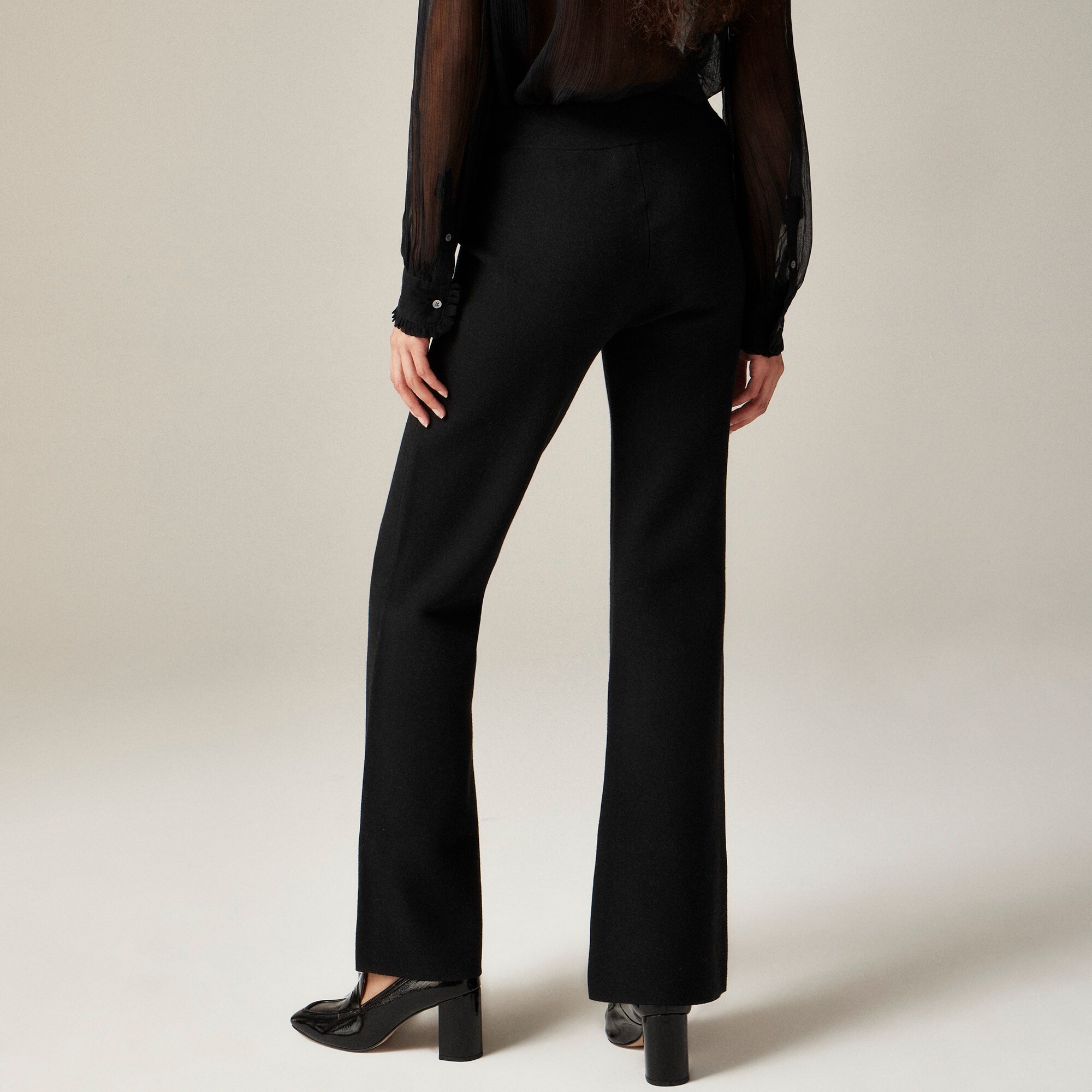 Slim flare sweater pant