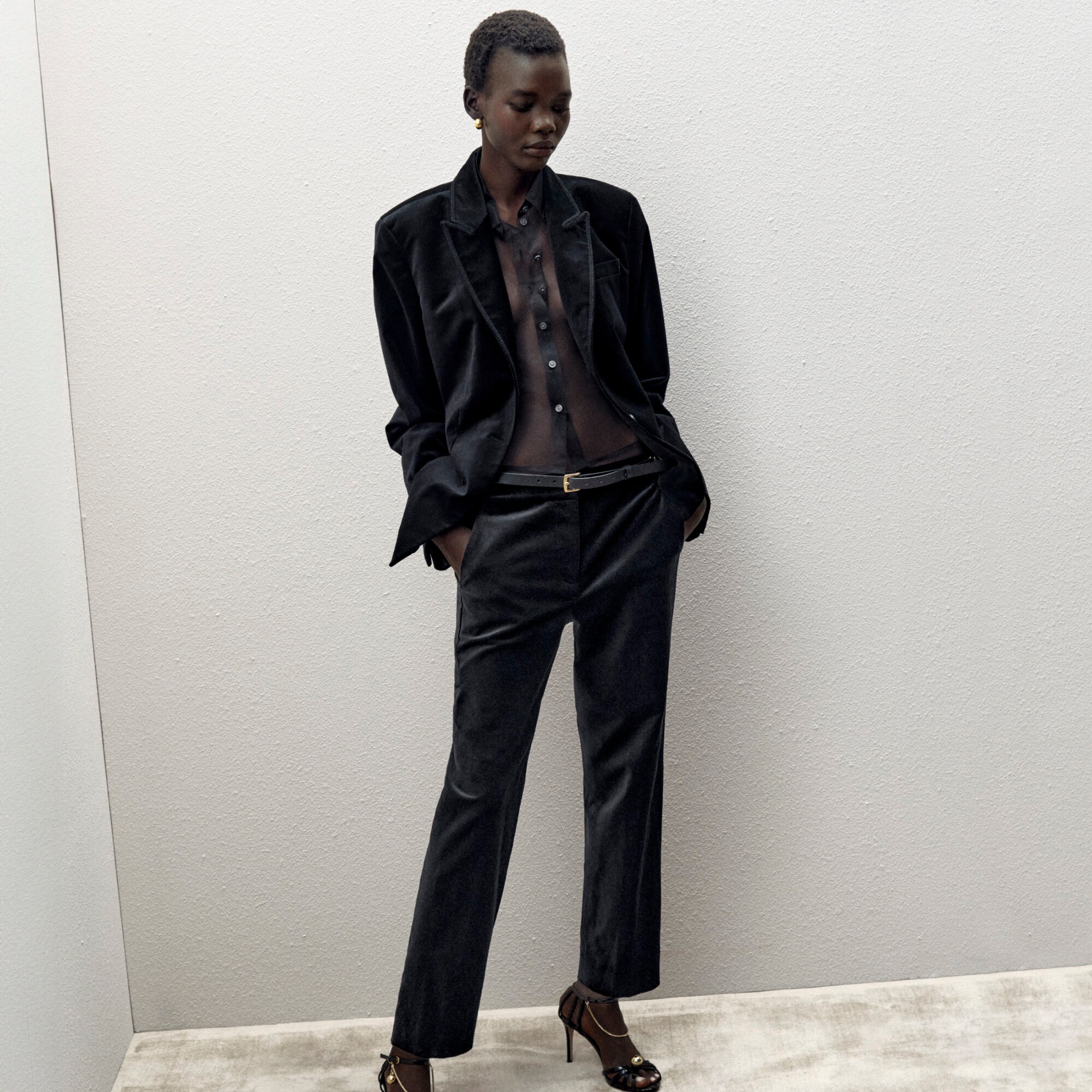 Kate slim-fit pant in velvet
