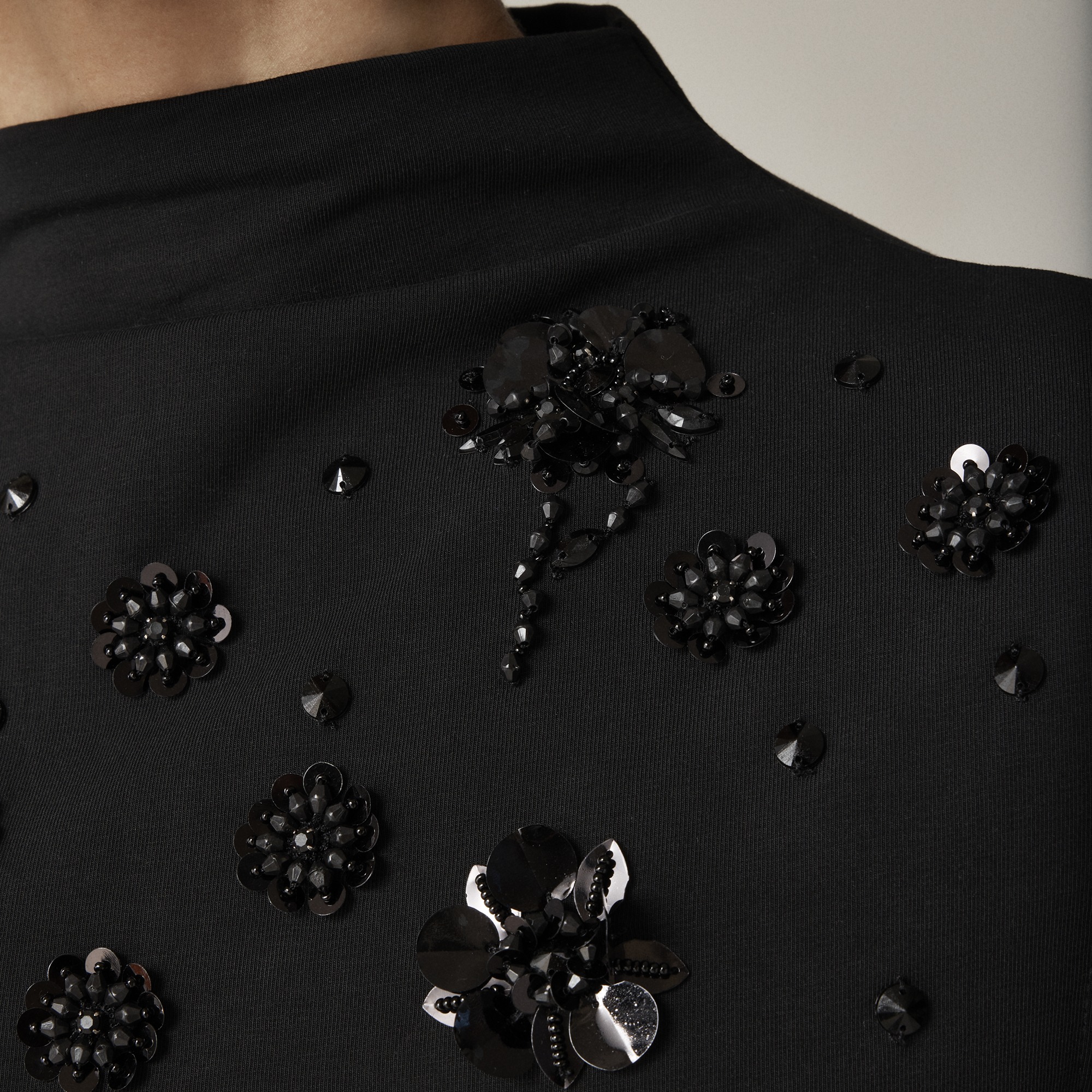 Stretch cotton-blend mockneck with floral embellishment - image 4
