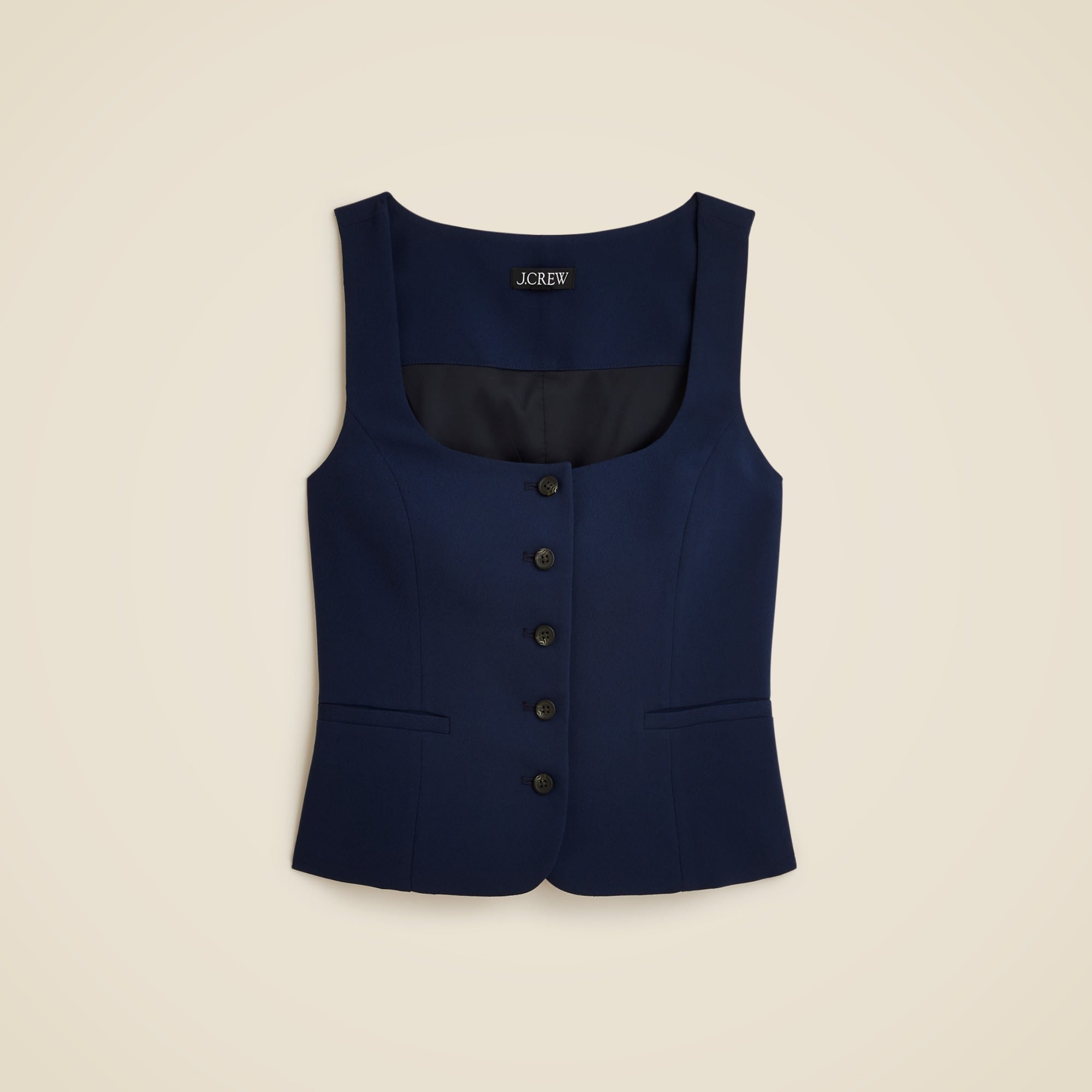 Scoopneck vest in drapey crepe