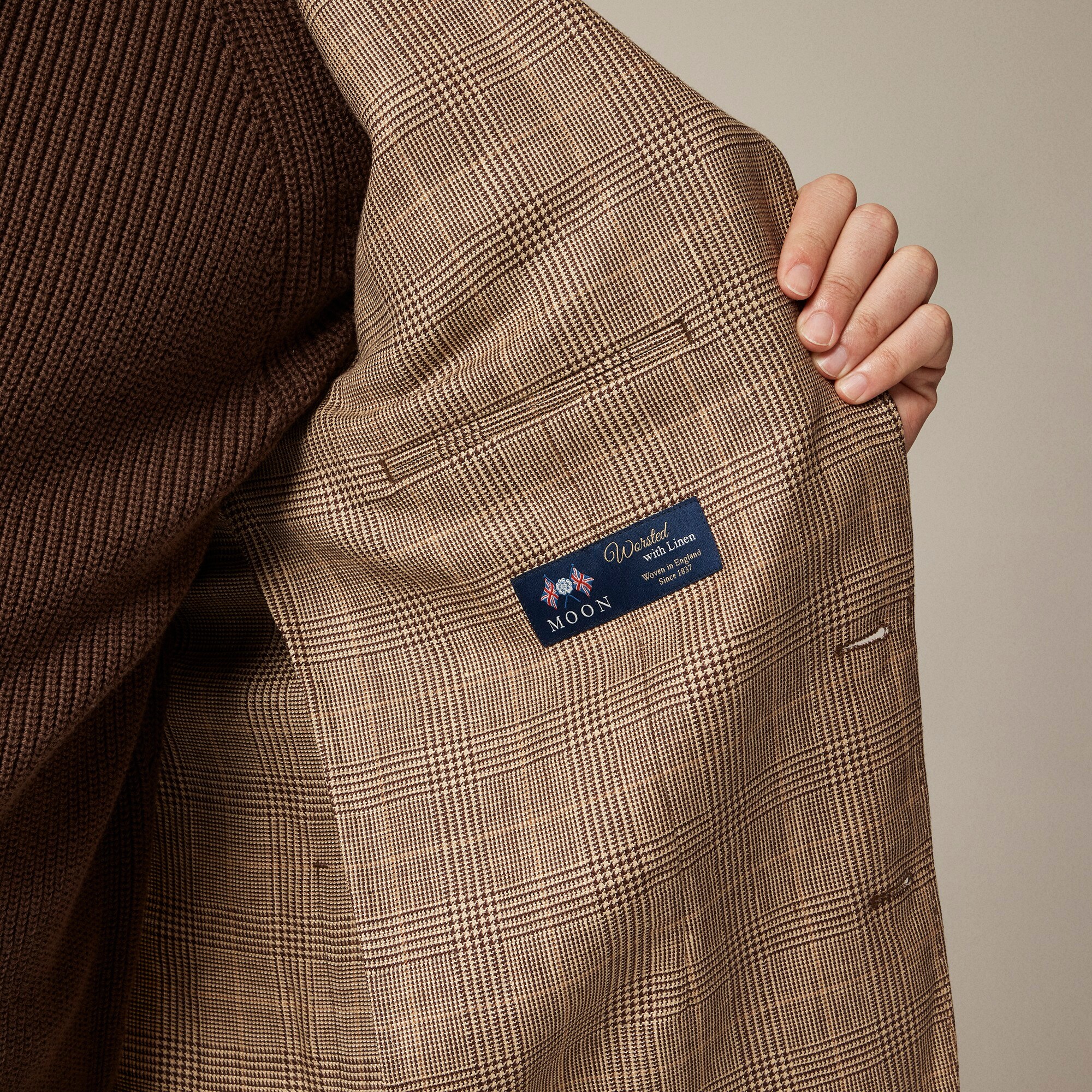 Crosby Classic-fit blazer in English wool-linen blend