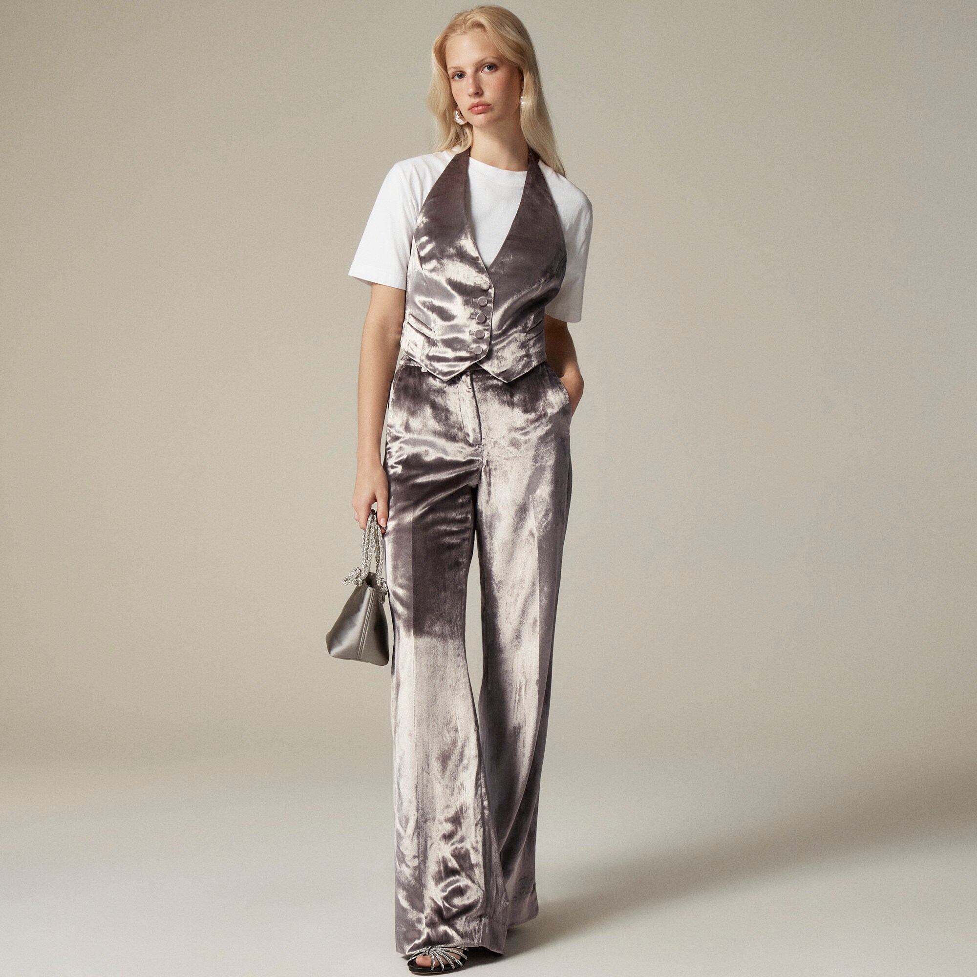 Open-back vest in drapey velvet