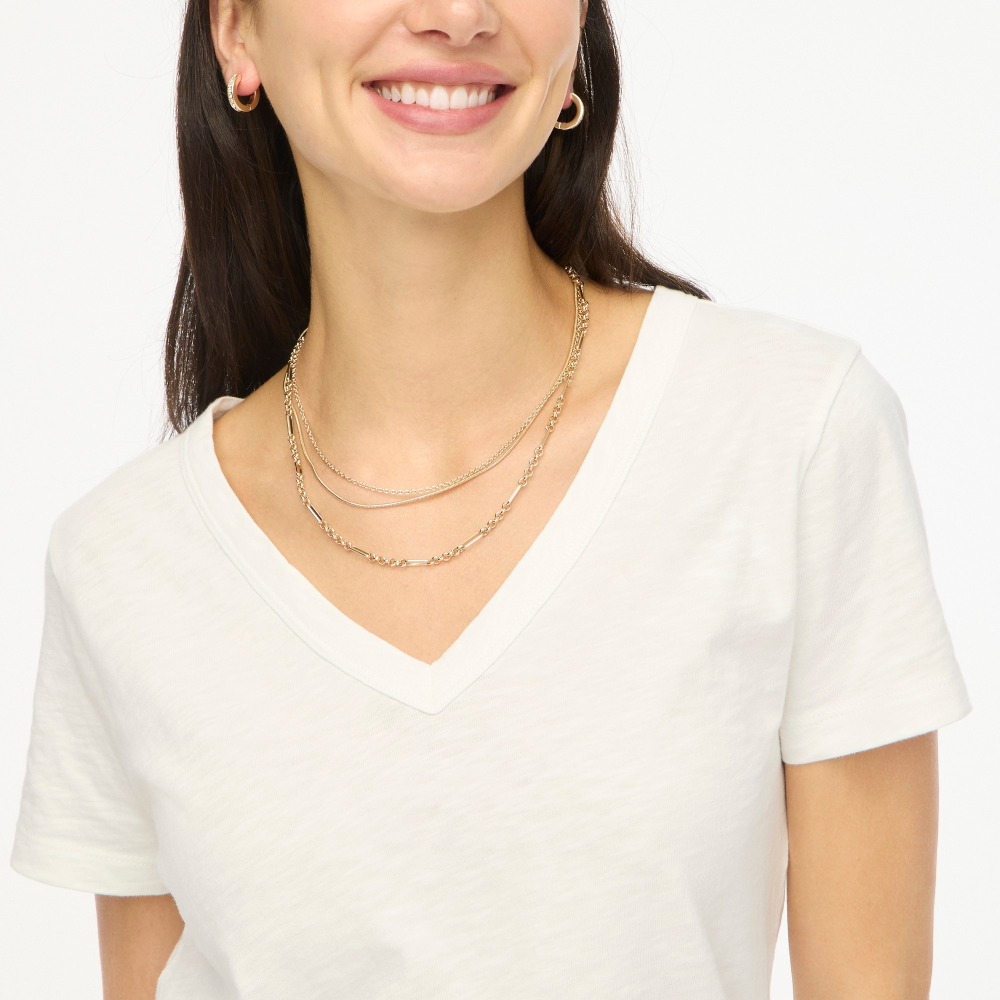Short-sleeve V-neck girlfriend tee