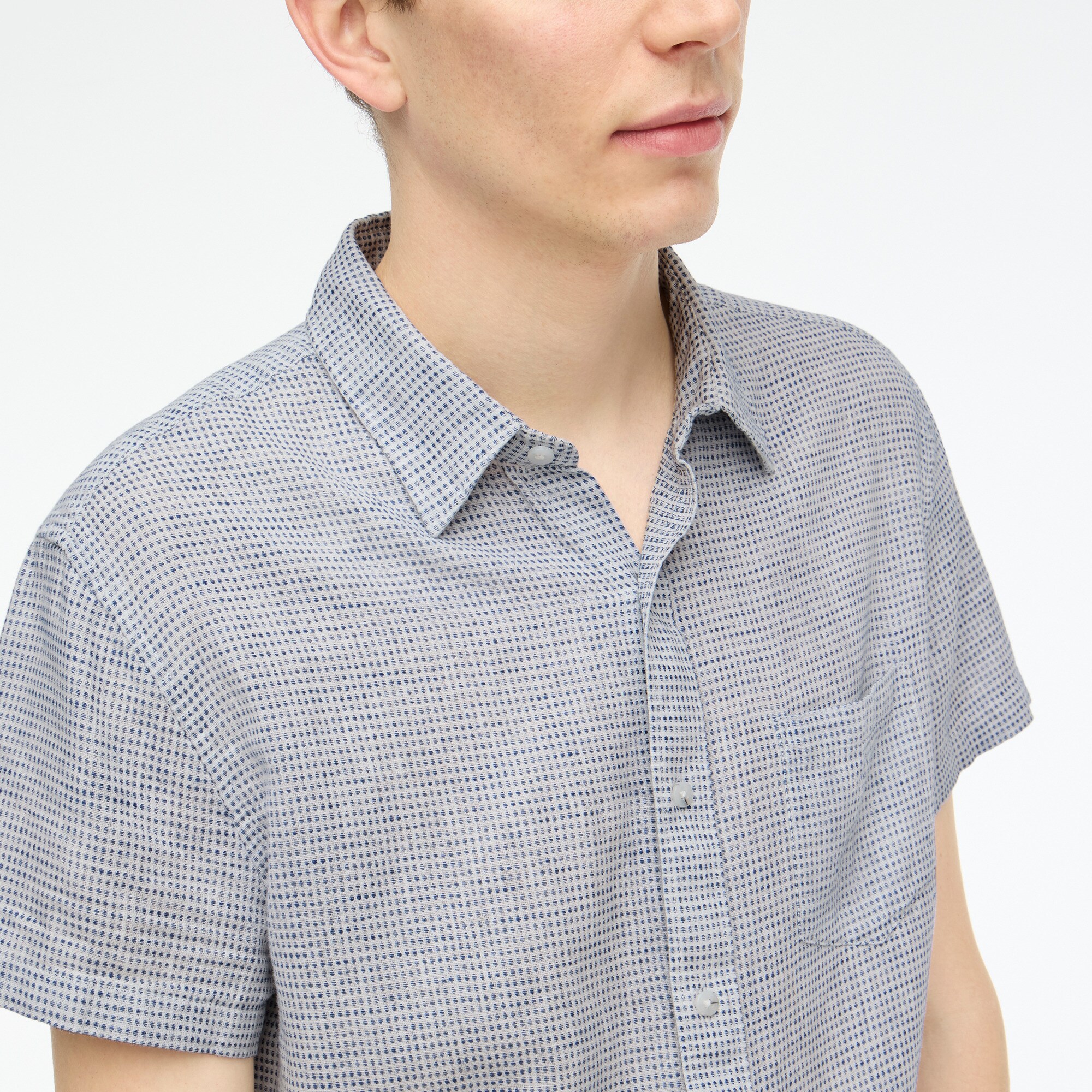 Short-sleeve dobby dot shirt