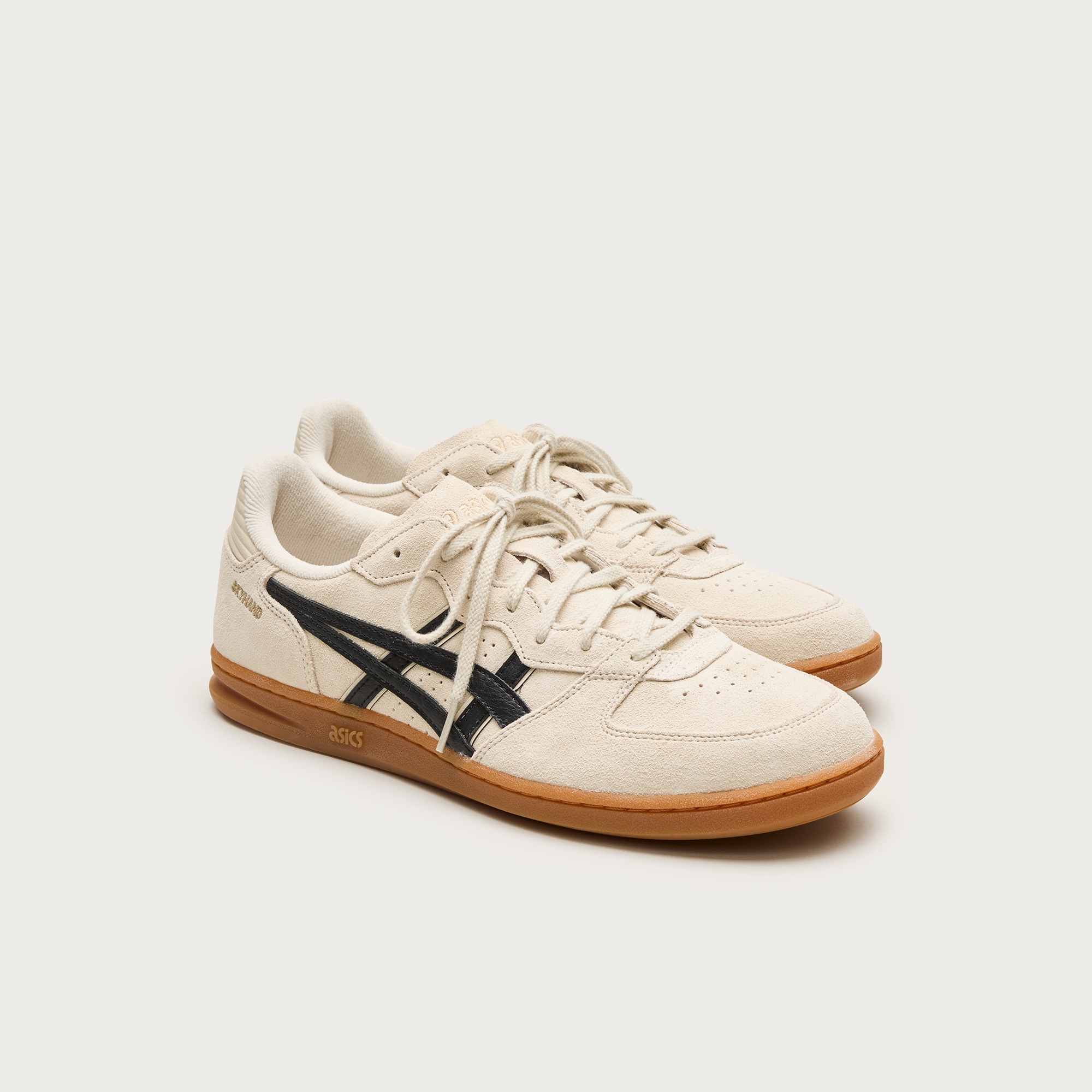 asics&reg; skyhand&trade; og sneakers for men