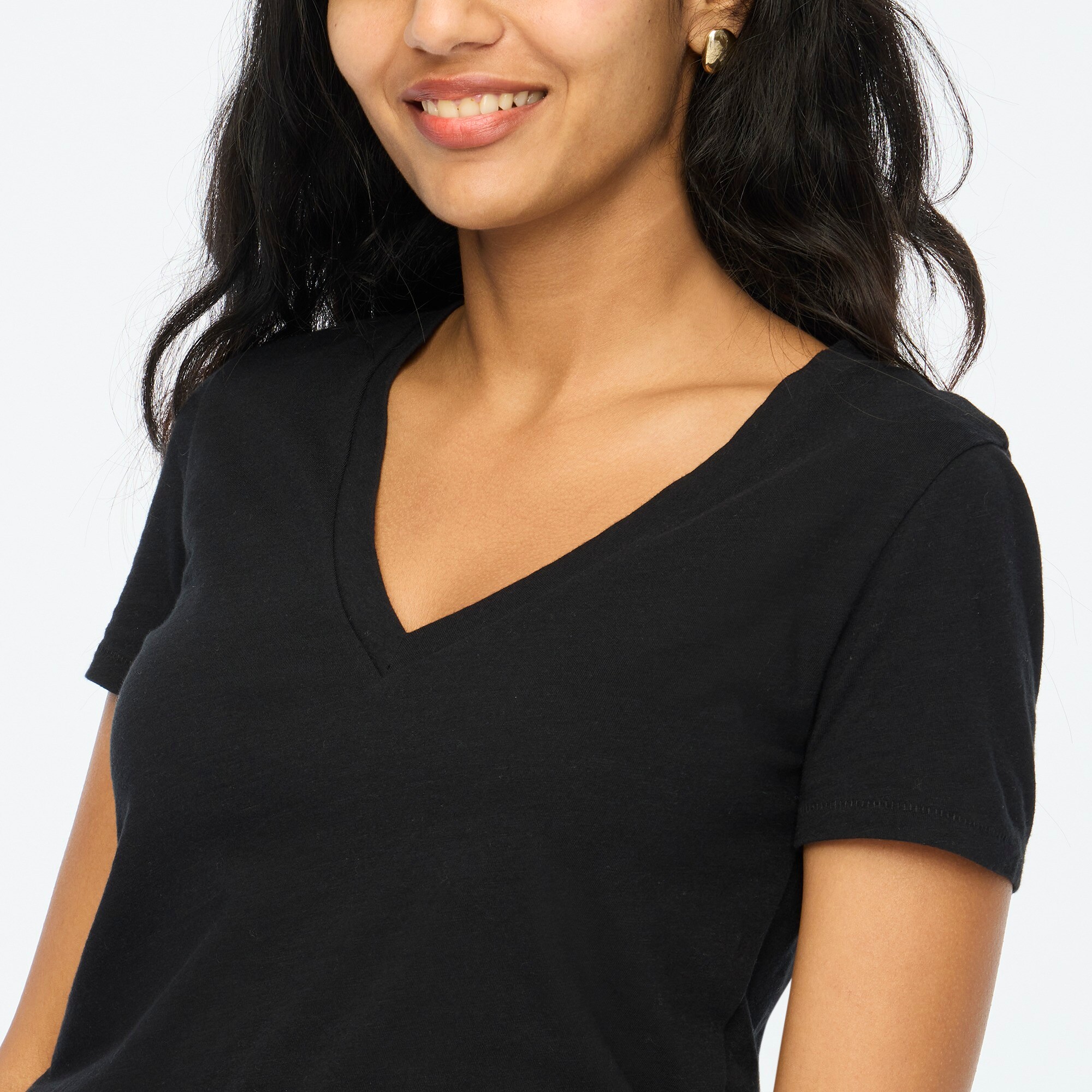 Short-sleeve vintage cotton V-neck tee