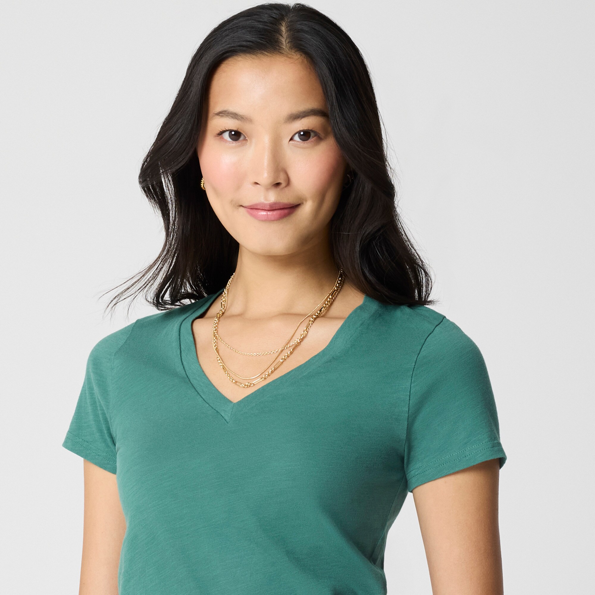 Short-sleeve vintage cotton V-neck tee