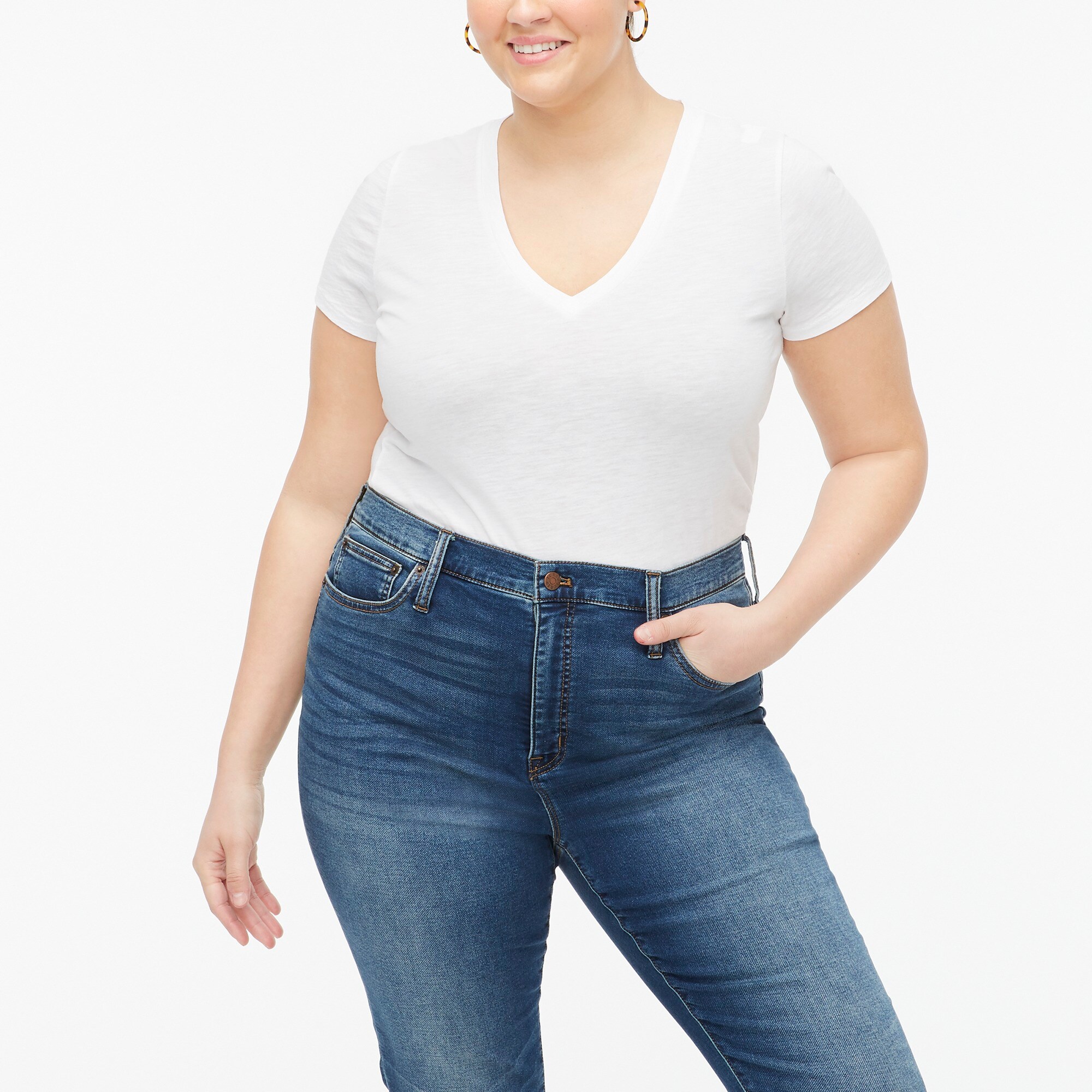 Short-sleeve vintage cotton V-neck tee