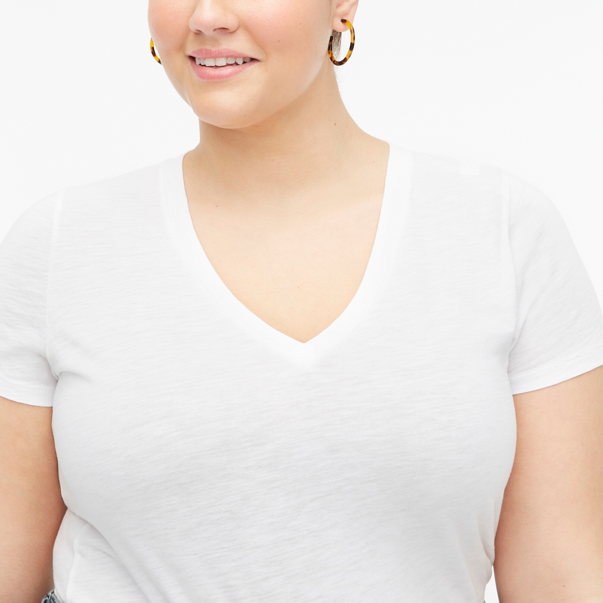 Short-sleeve vintage cotton V-neck tee