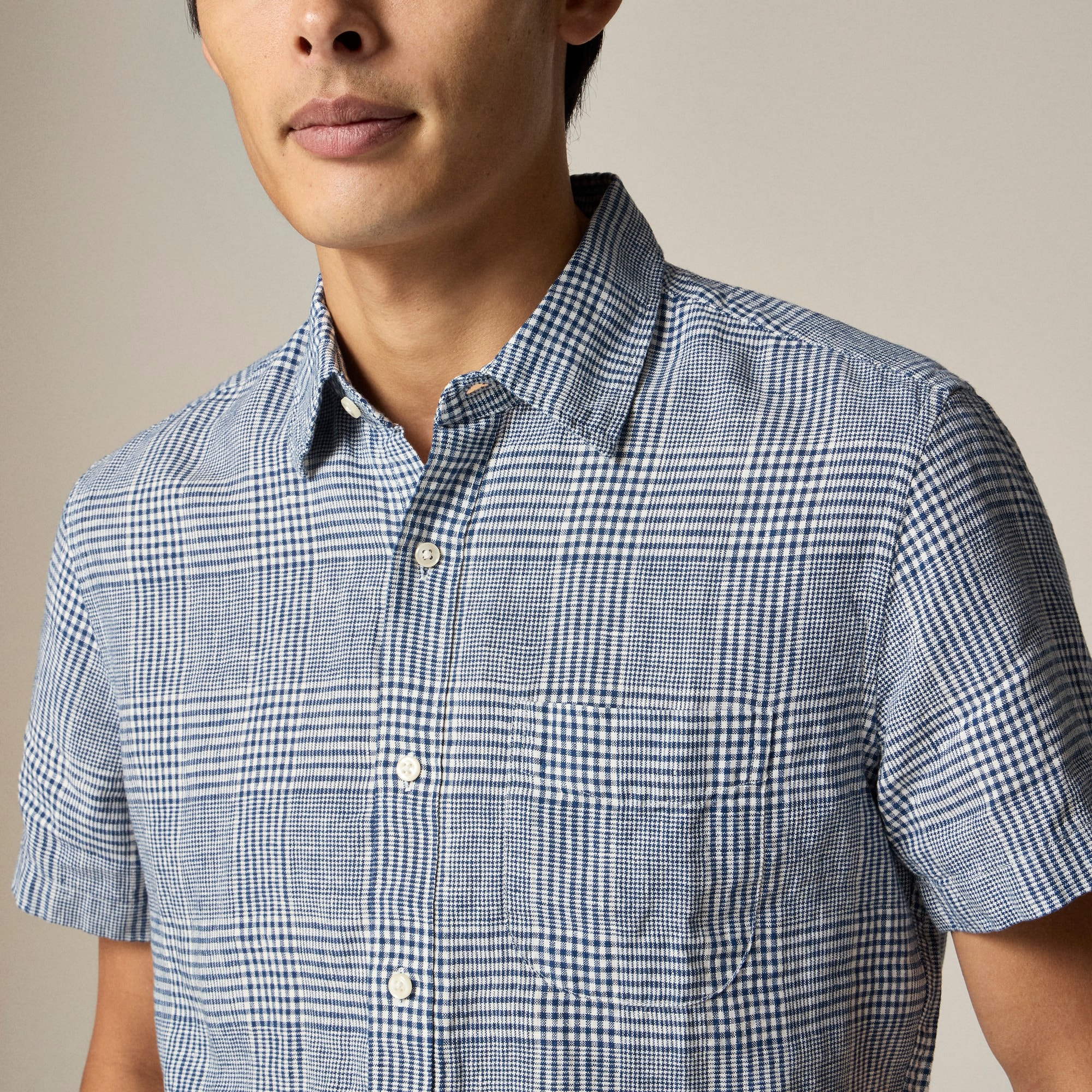 Short-sleeve linen point-collar shirt in print
