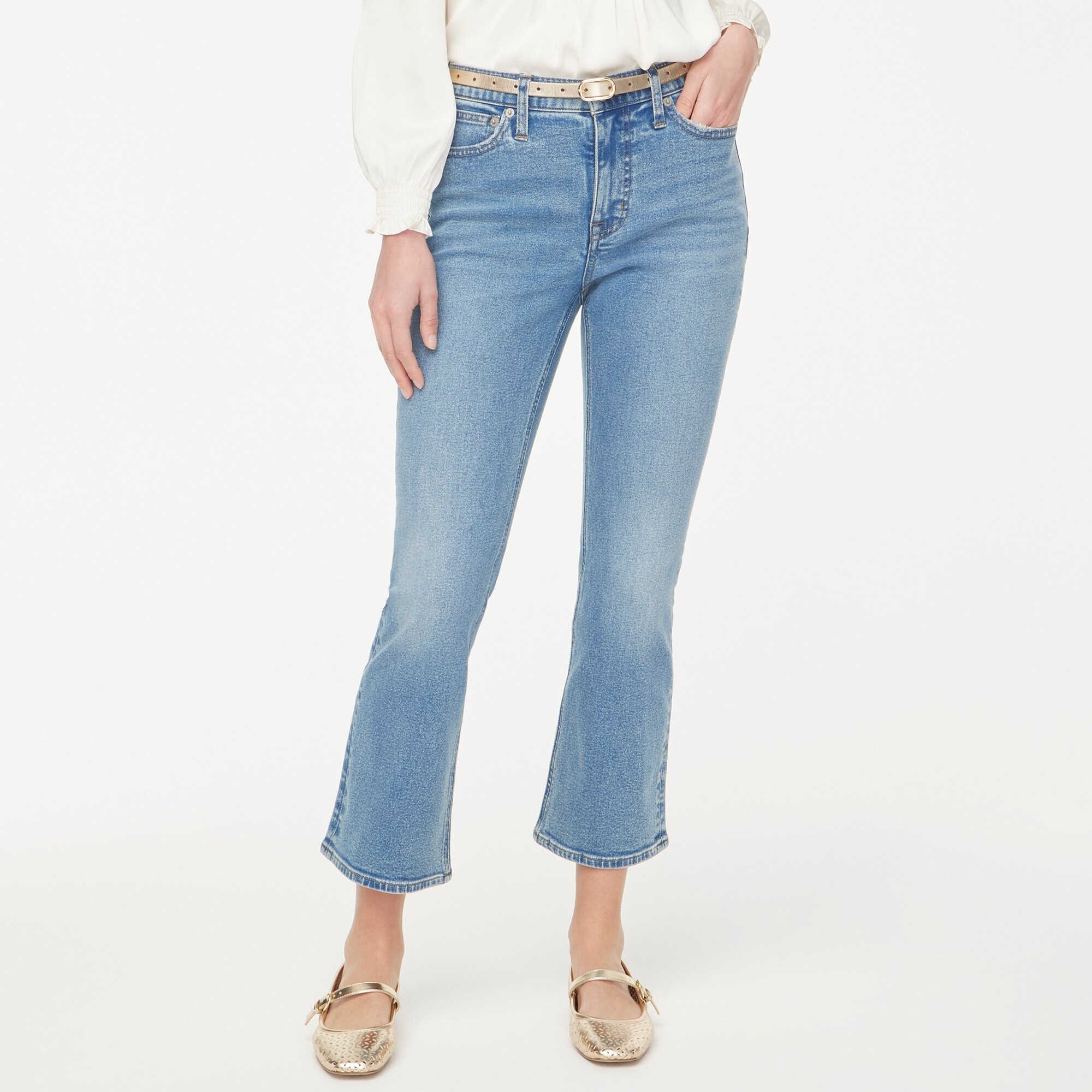 Petite mid-rise flare crop jean in all-day stretch